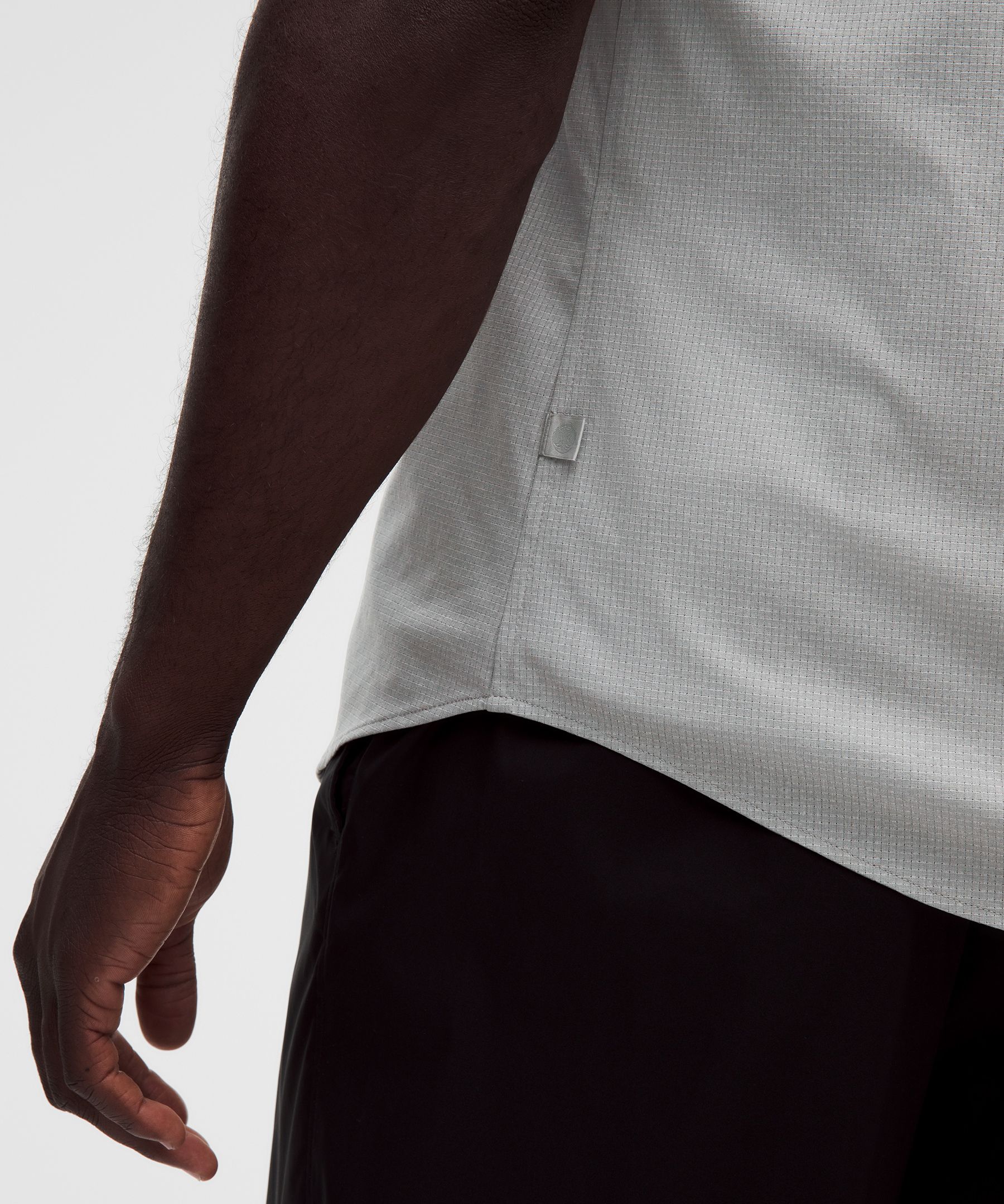 Airing Easy Short-Sleeve Shirt
