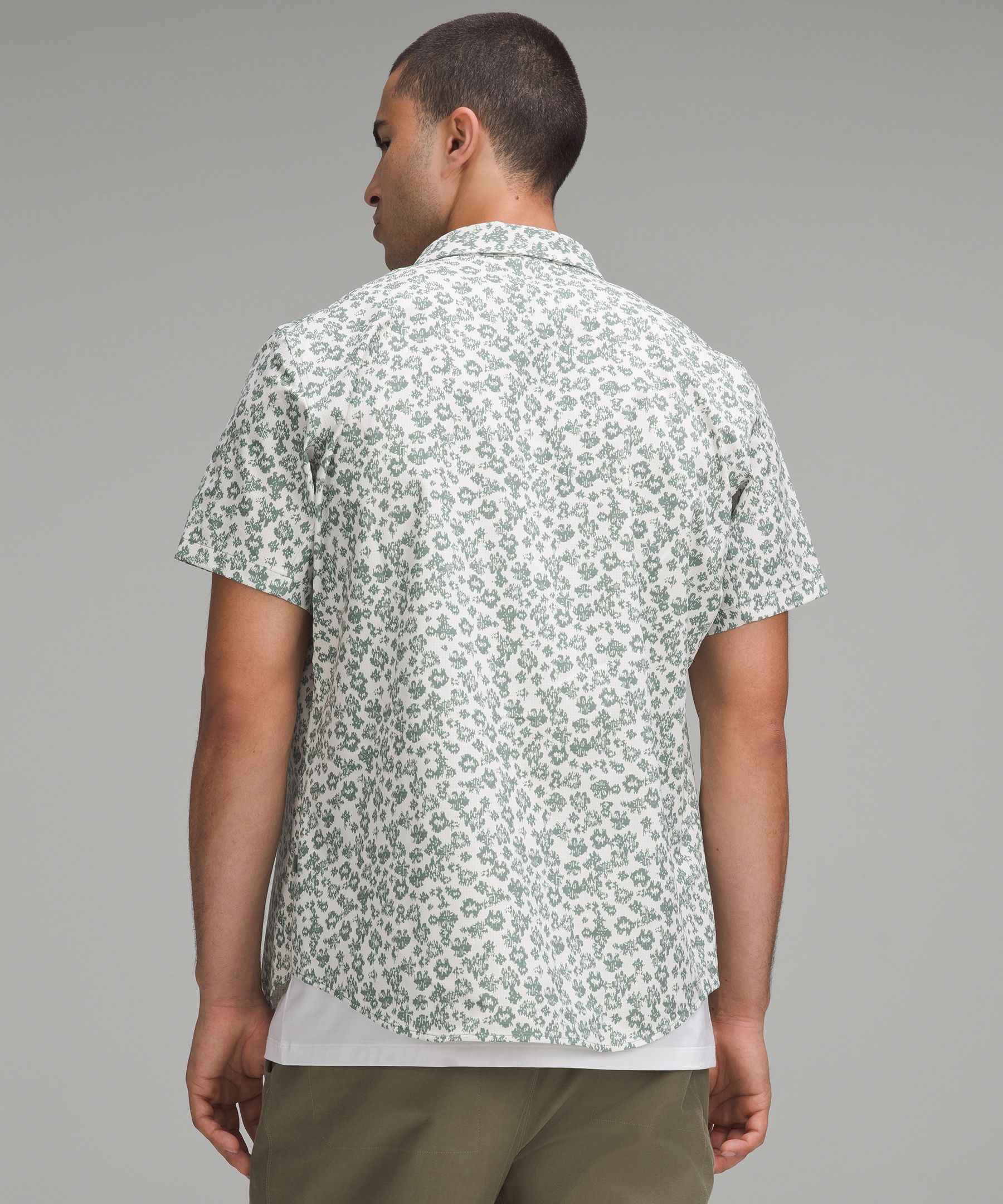 Airing Easy Short-Sleeve Shirt | Men's Short Sleeve Shirts & Tee's