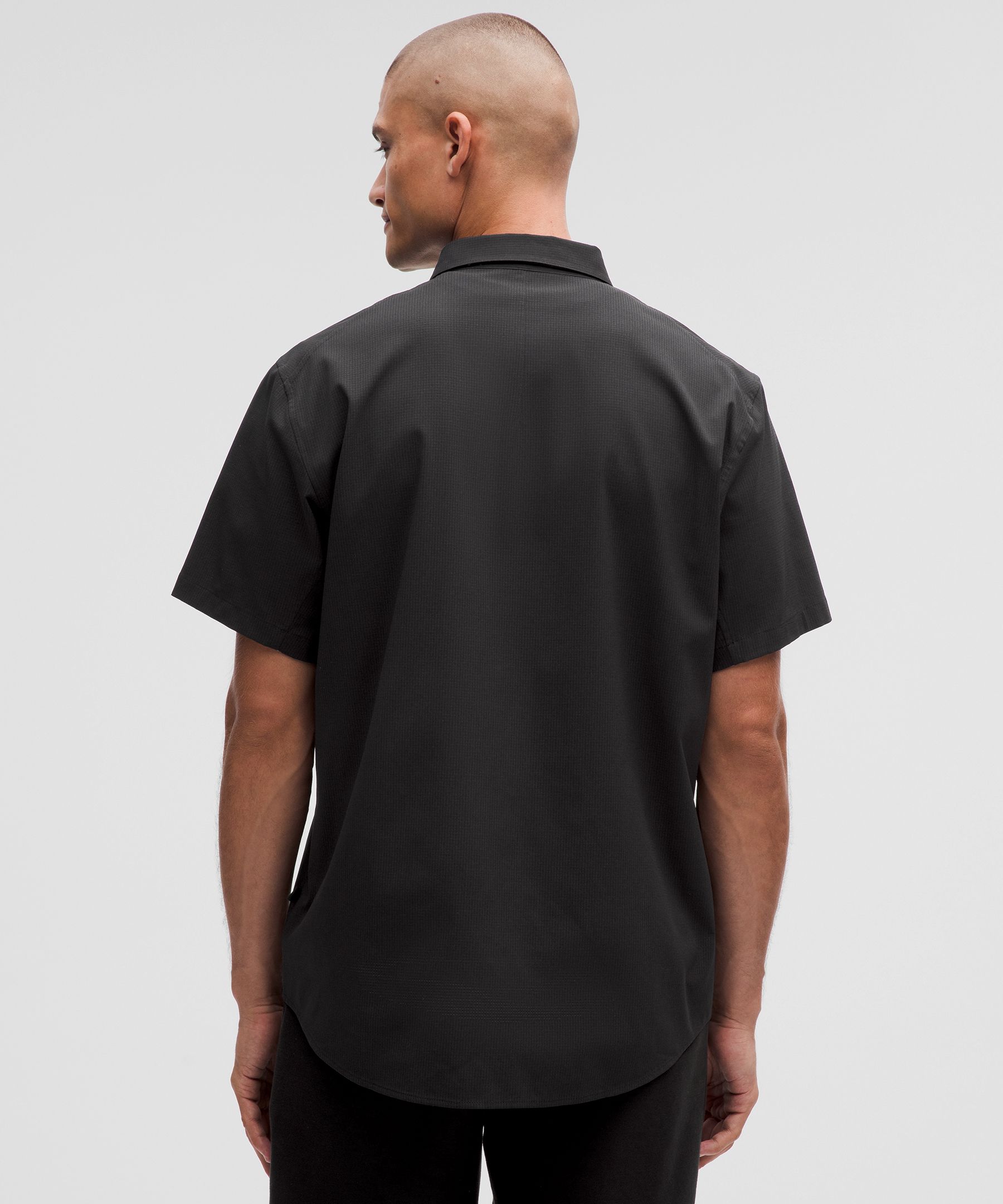 Airing Easy Short-Sleeve Shirt