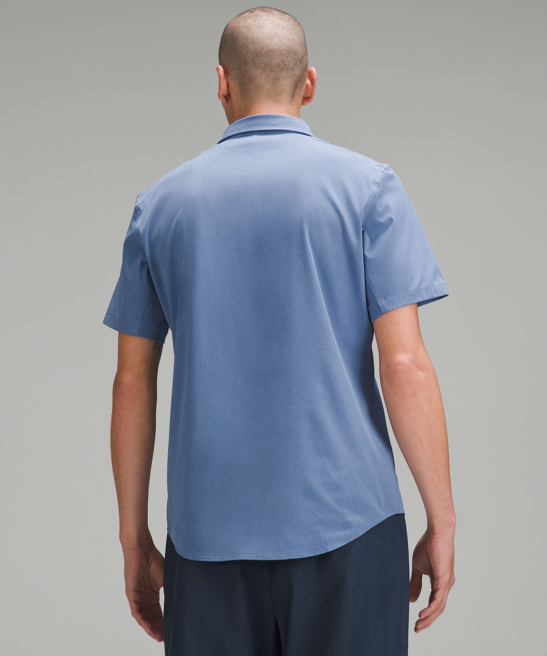 Lululemon athletica Airing Easy Short-Sleeve Shirt, Men's Short Sleeve  Shirts & Tee's