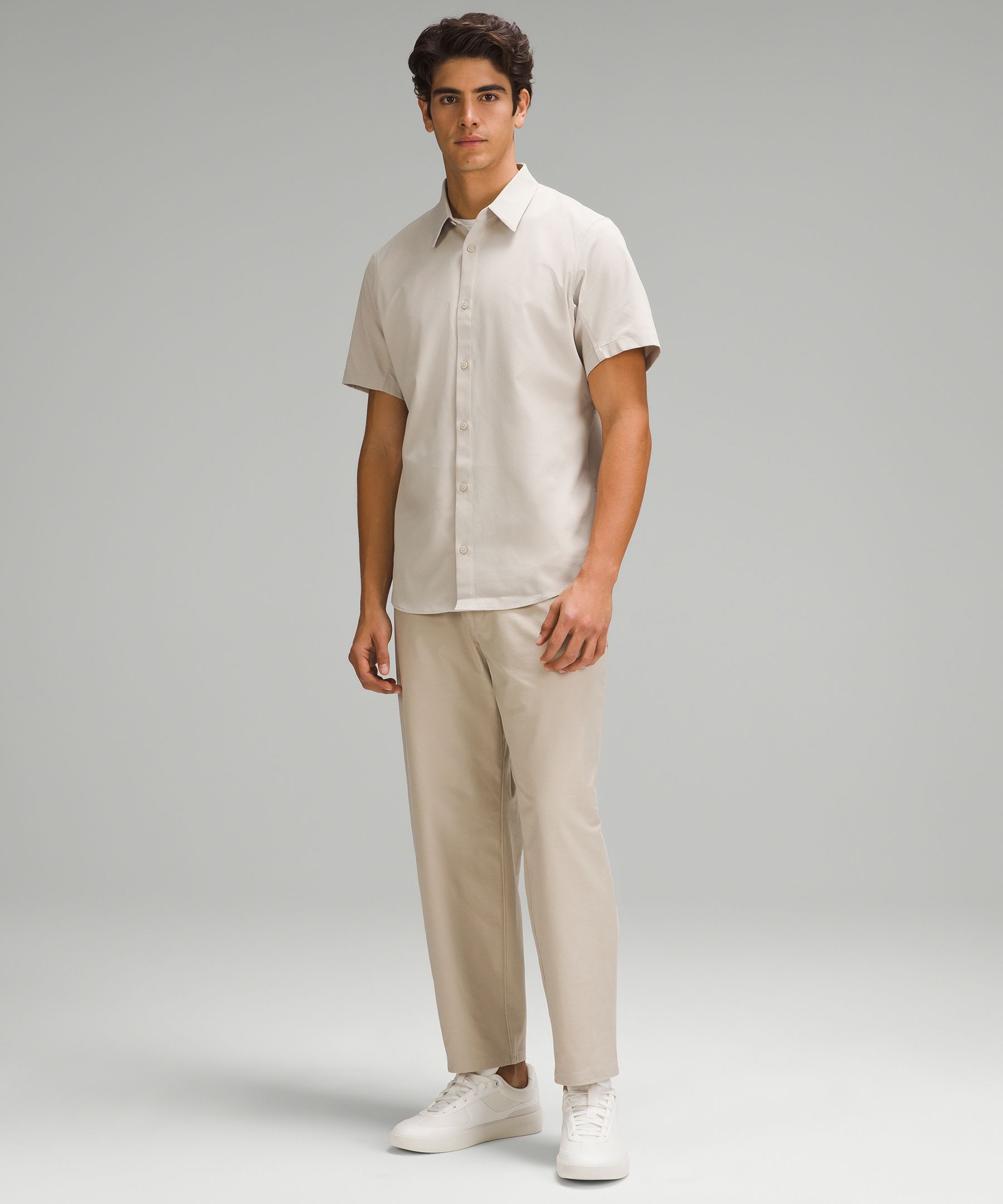 Airing Easy Short-Sleeve Shirt | Men's Short Sleeve Shirts & Tee's