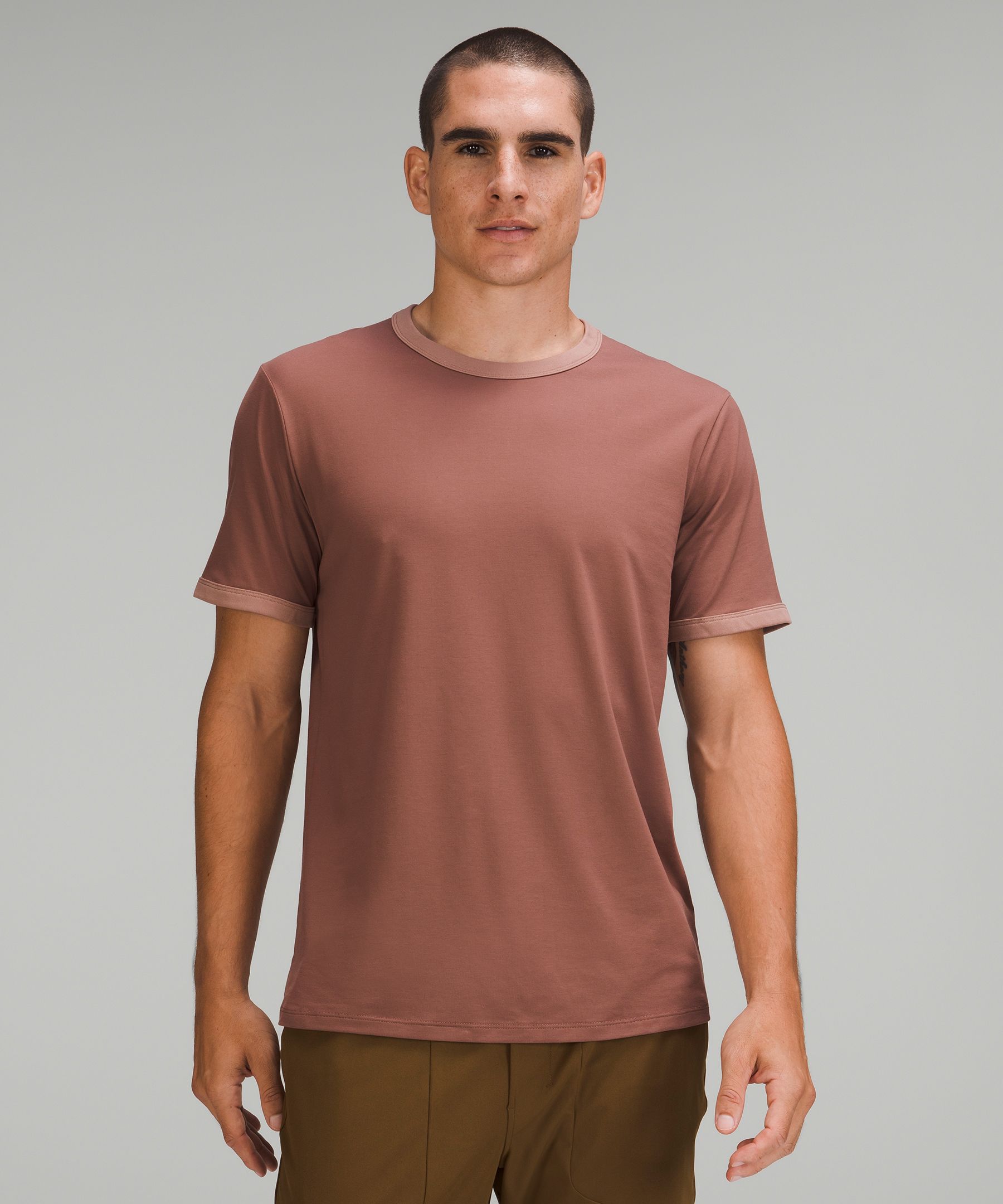 ルルレモン　Tシャツ　サイズ4 ルルレモン Fundamental Tシャツ | ショートスリーブ | Lululemon JP