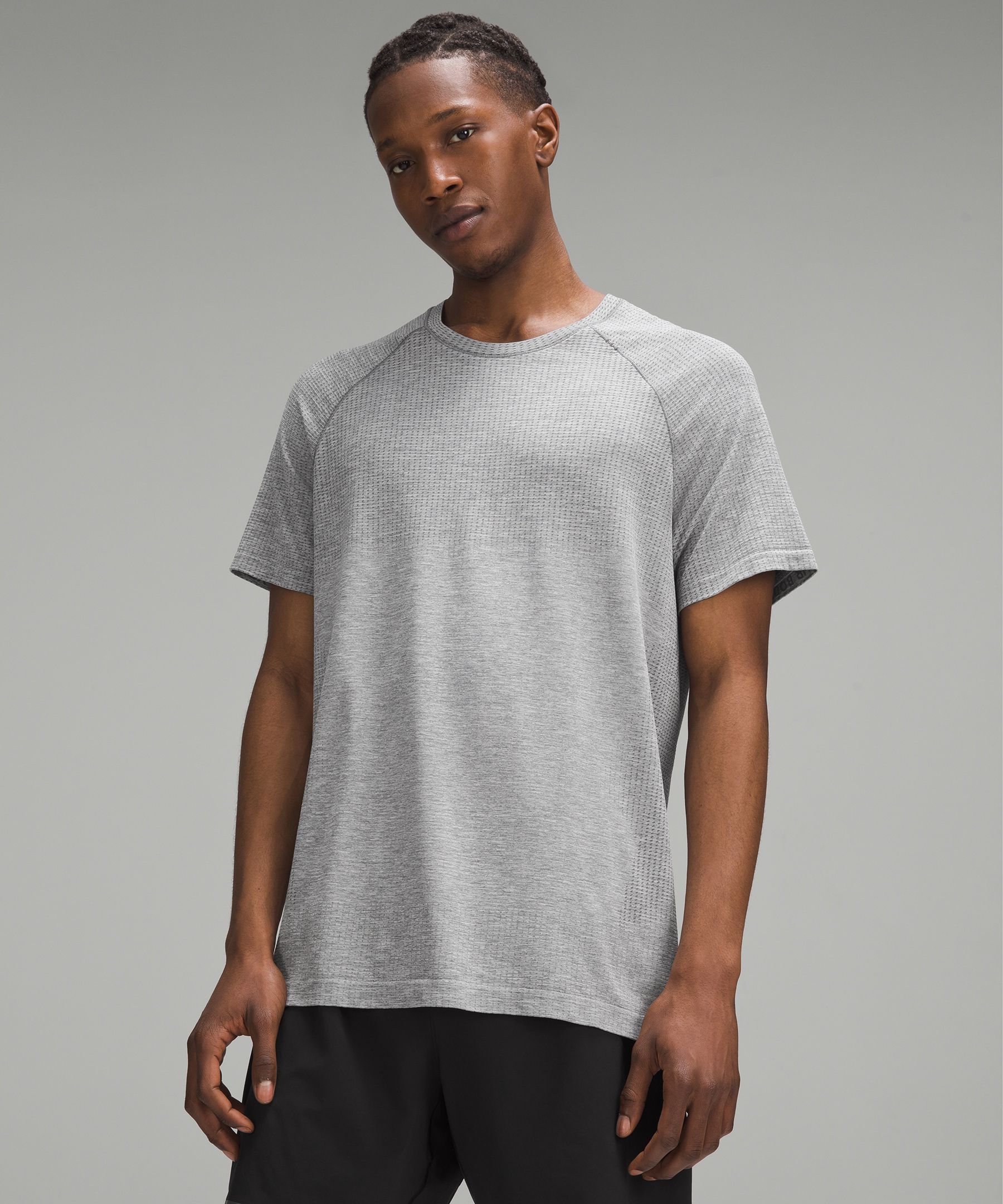 LULULEMON CAMO GRAPHITE GREY/WHITE METAL VENT BREATHE TEE – Barry's Shop