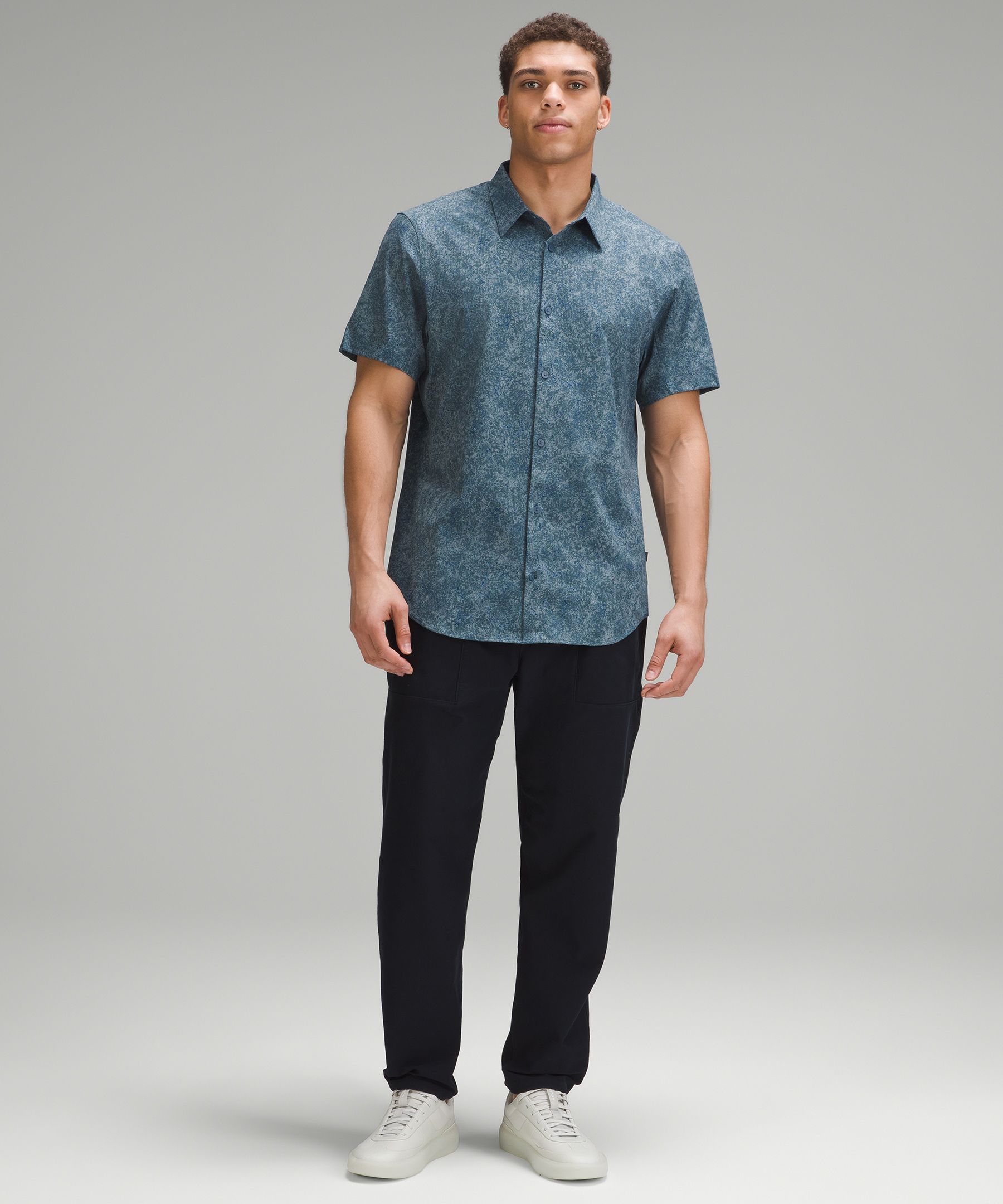 Airing Easy Short-Sleeve Shirt | Men's Short Sleeve Shirts & Tee's