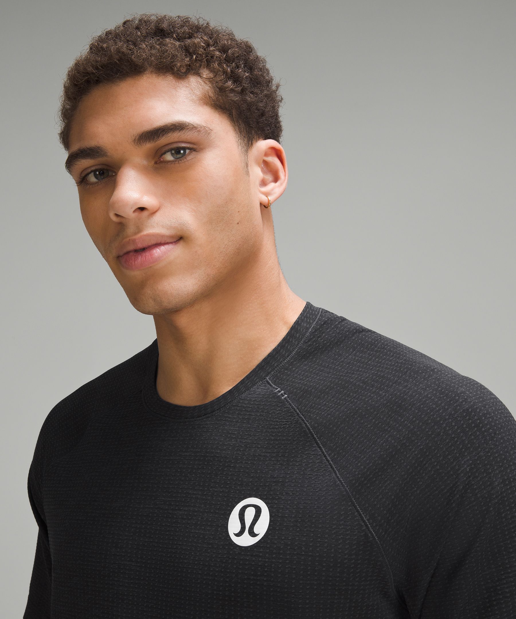 Metal Vent Tech Short-Sleeve Shirt *Logo
