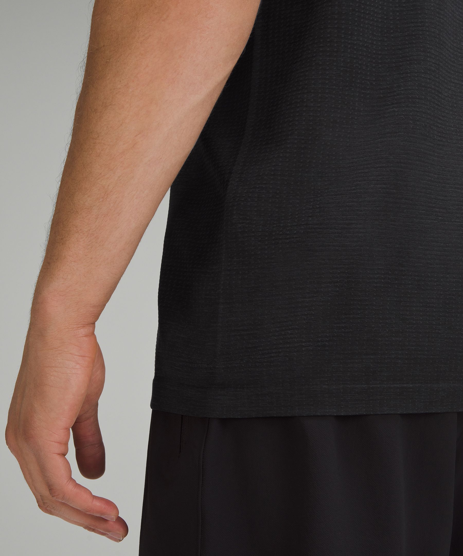Metal Vent Tech Short-Sleeve Shirt *Logo