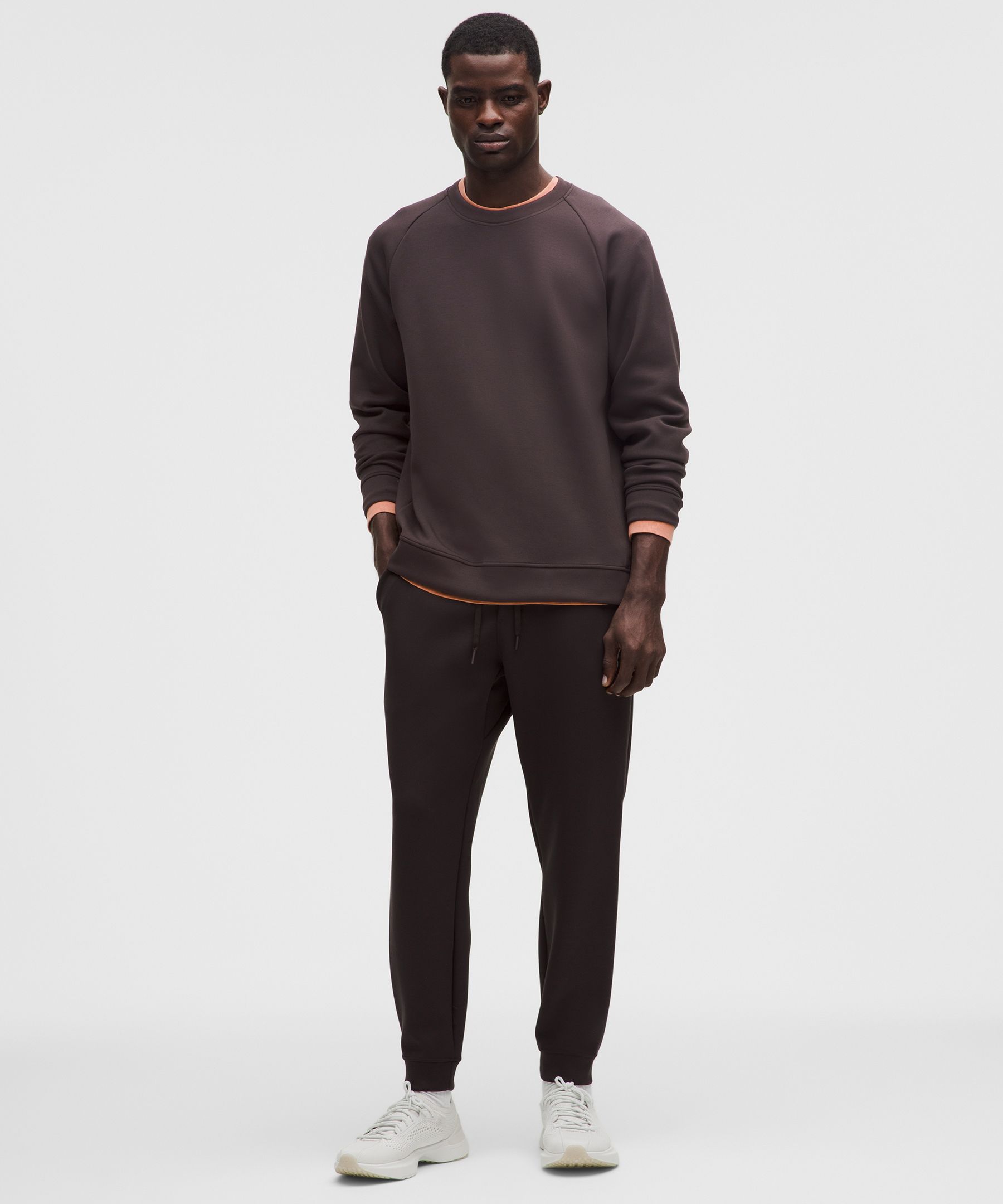 Smooth Spacer Classic-Fit Crew