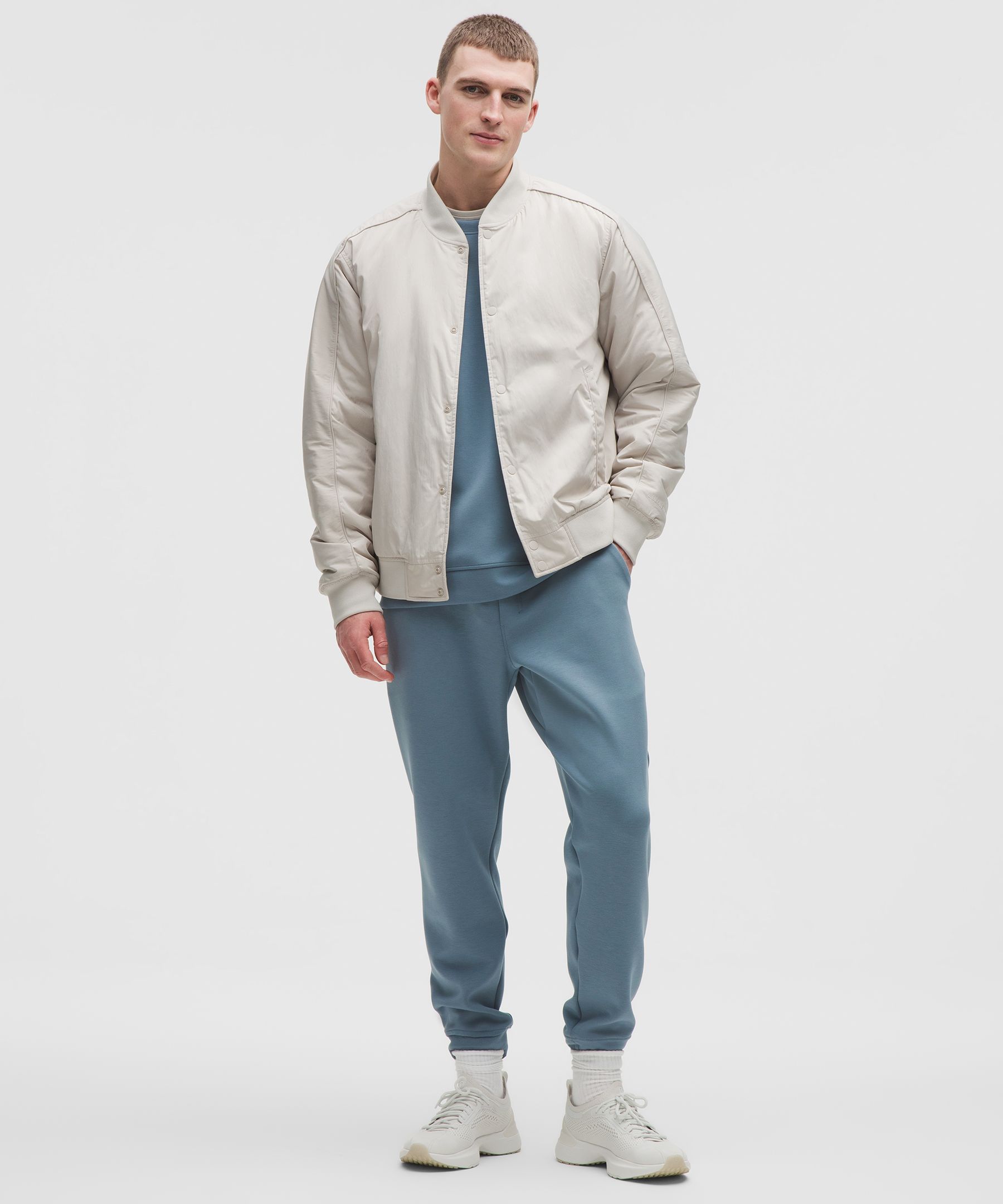 Smooth Spacer Classic-Fit Crew
