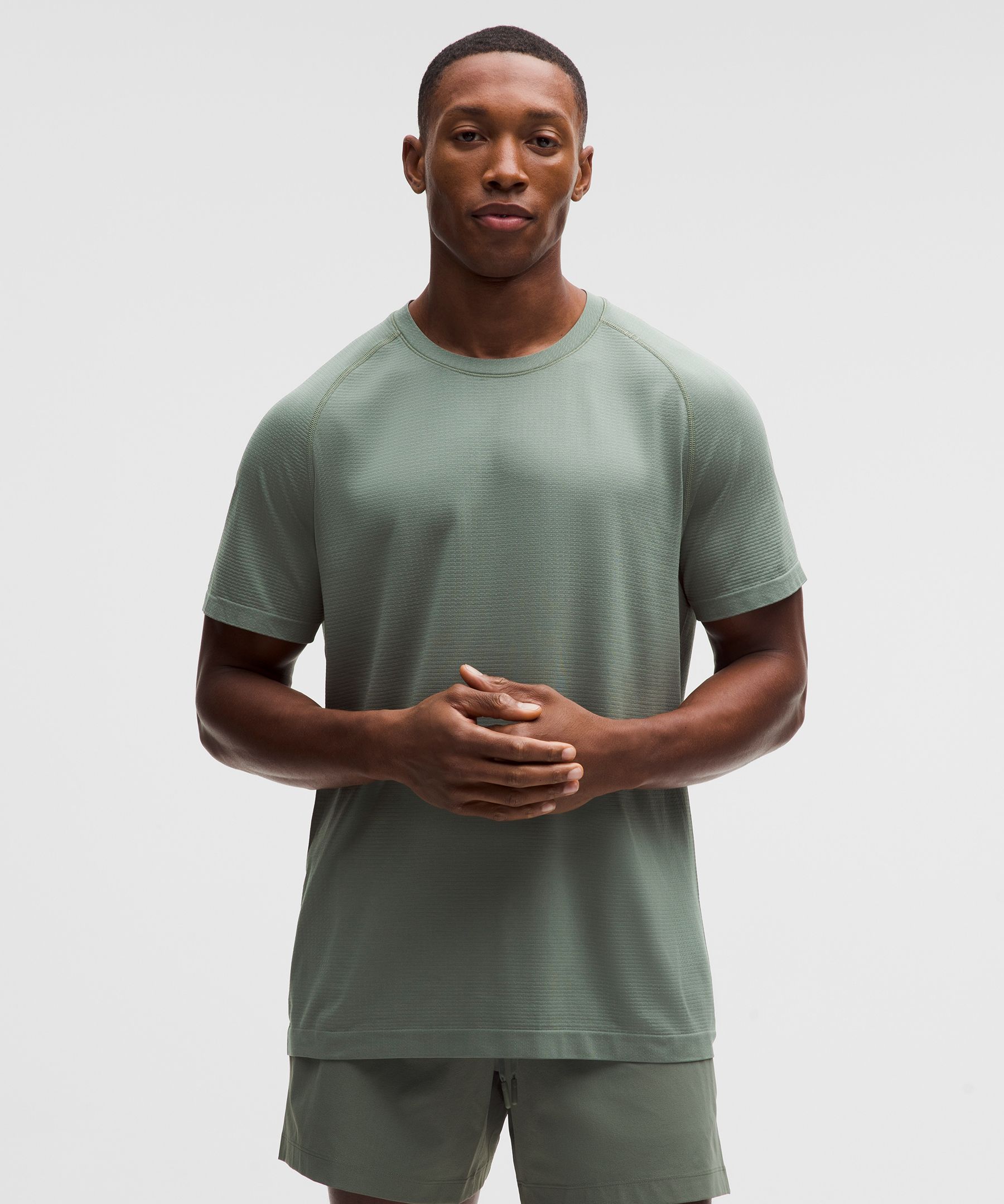 Metal Vent Tech Short-Sleeve Shirt