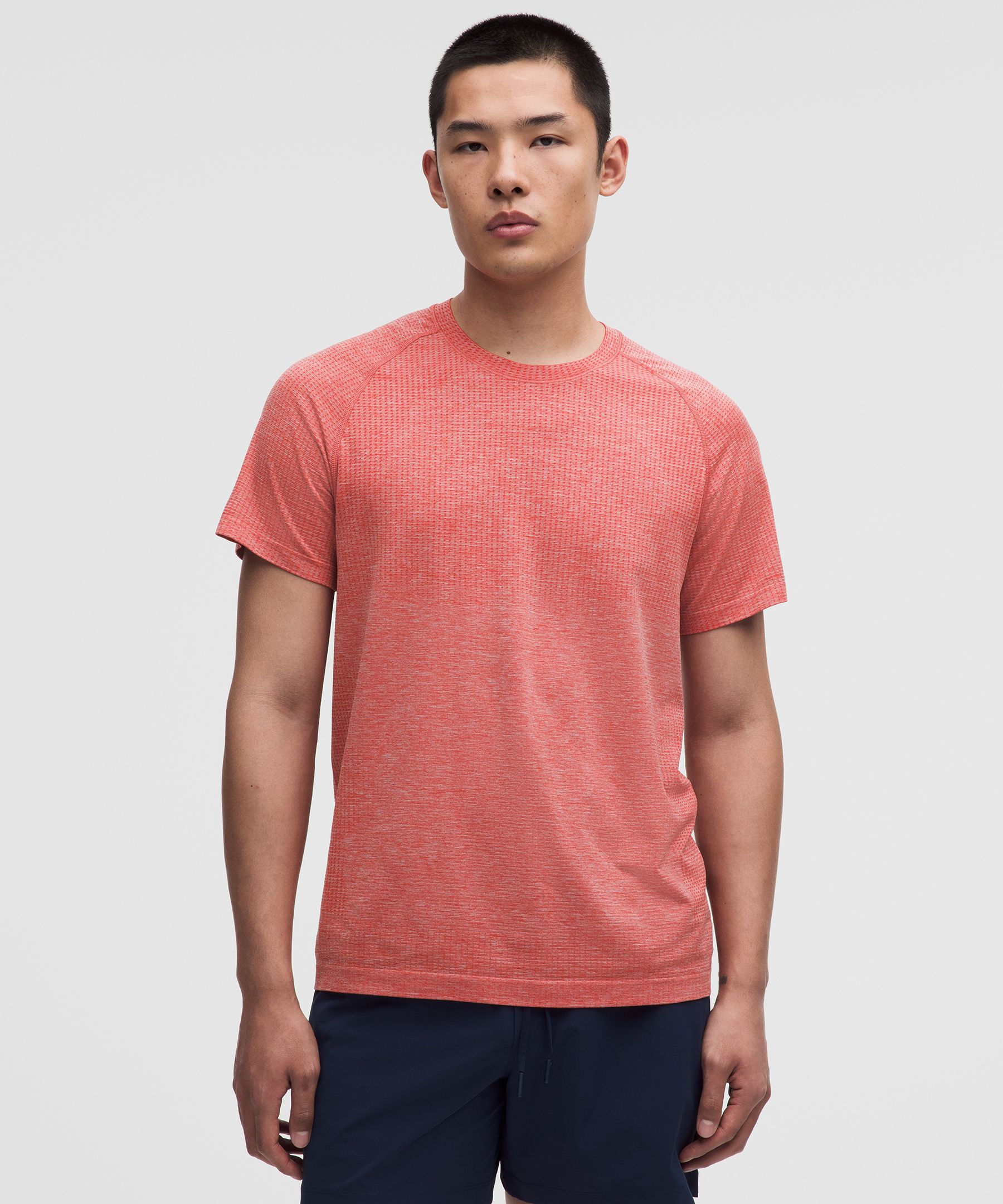 ルルレモン　l Vent Tech 半袖シャツ赤　メンズ＆レディース兼用 メンズ Tシャツ 【ルルレモン公式｜lululemon Japan】 - 温暖気候