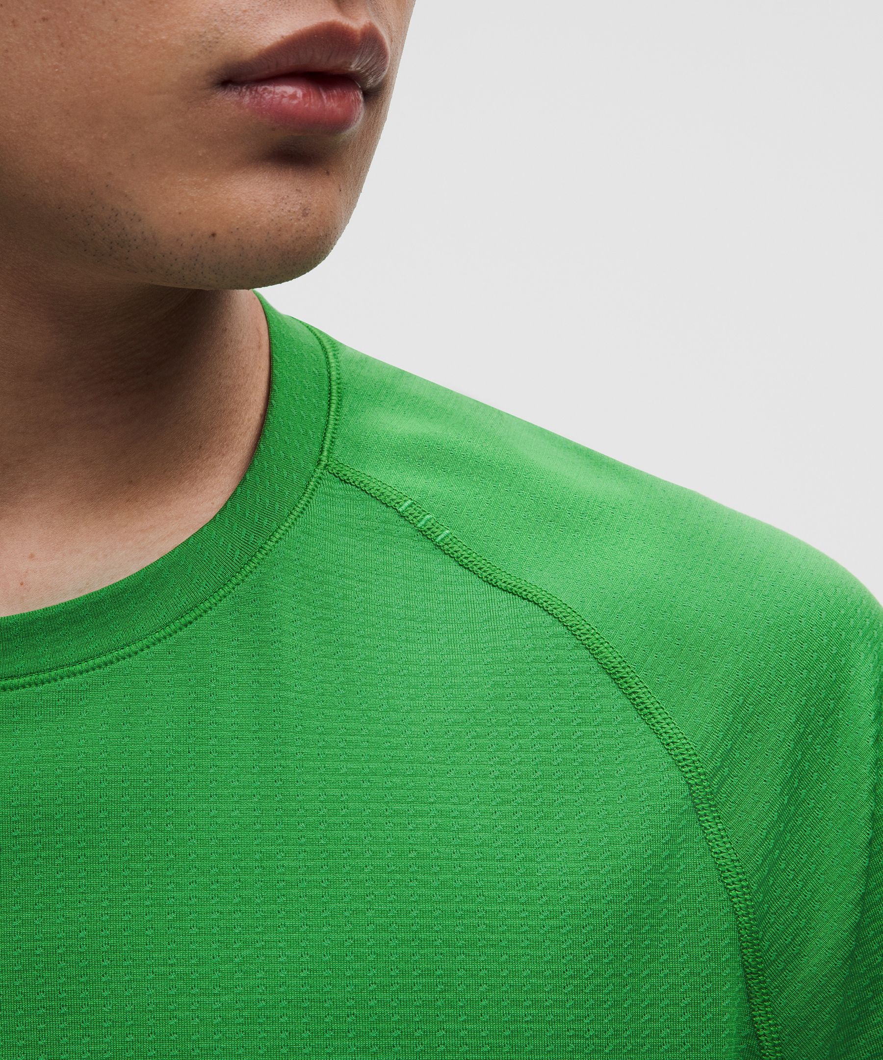 Metal Vent Tech Short-Sleeve Shirt