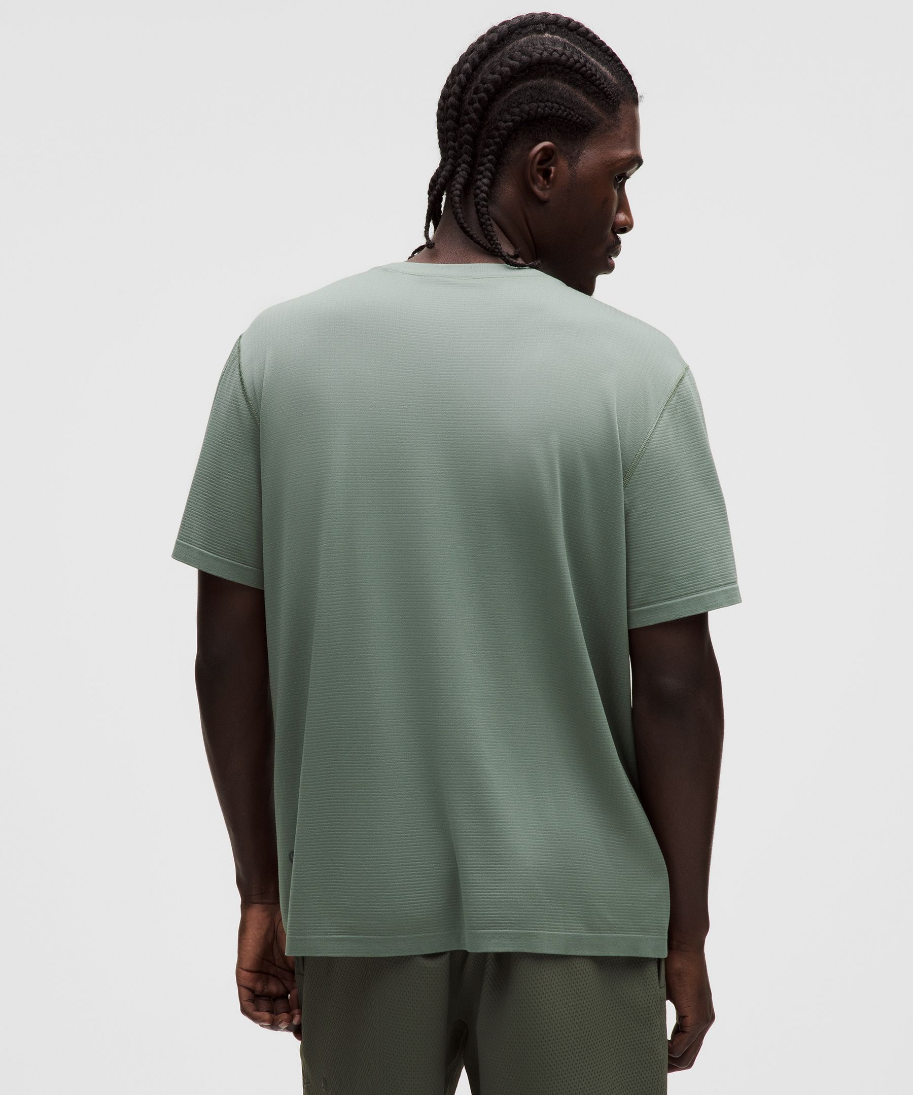 Metal Vent Tech Relaxed-Fit Short-Sleeve Shirt