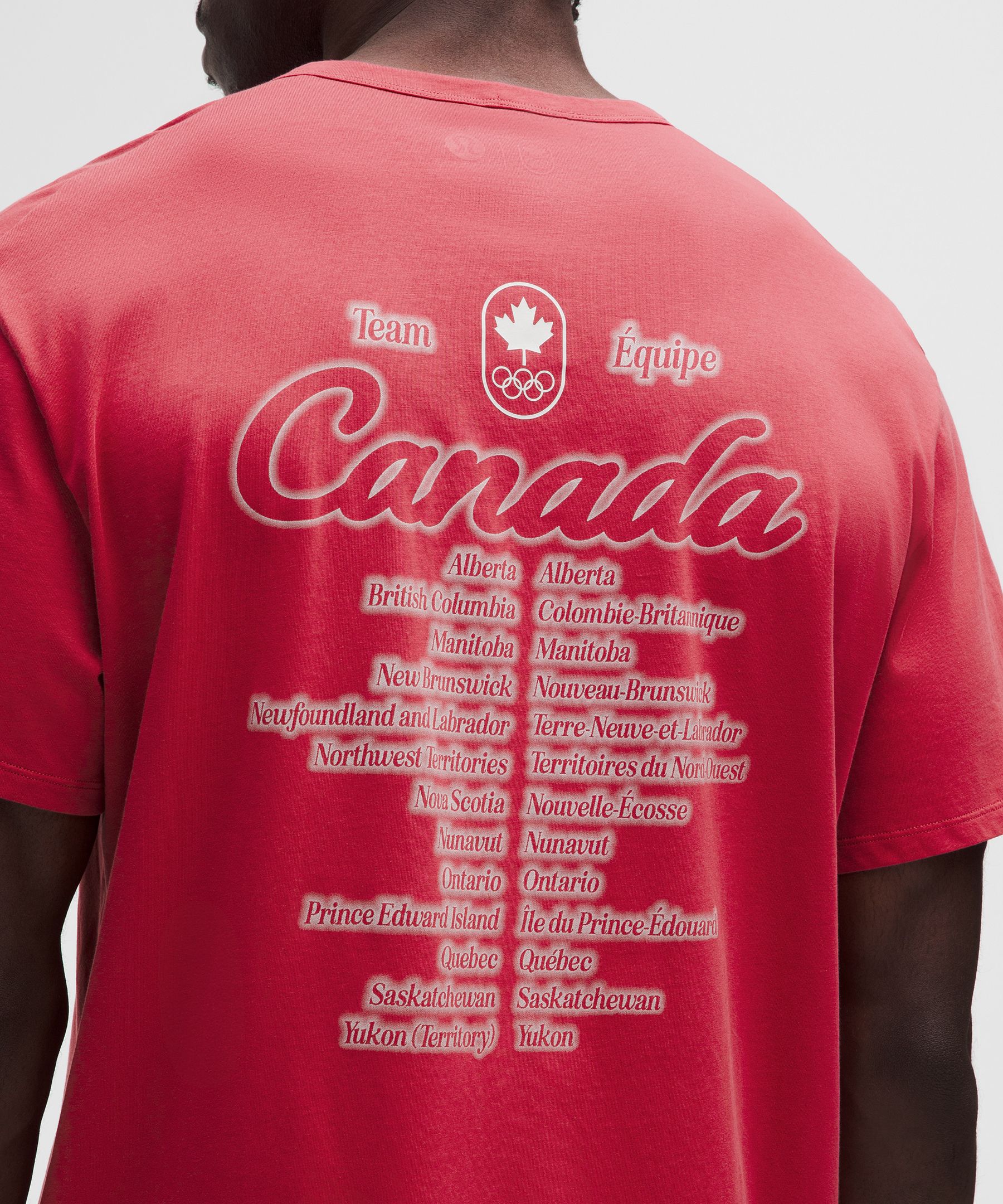 lululemon カナダ限定 Team  カジュアルレディースTシャツ Team Canada Official Outfitter | lululemon Canada