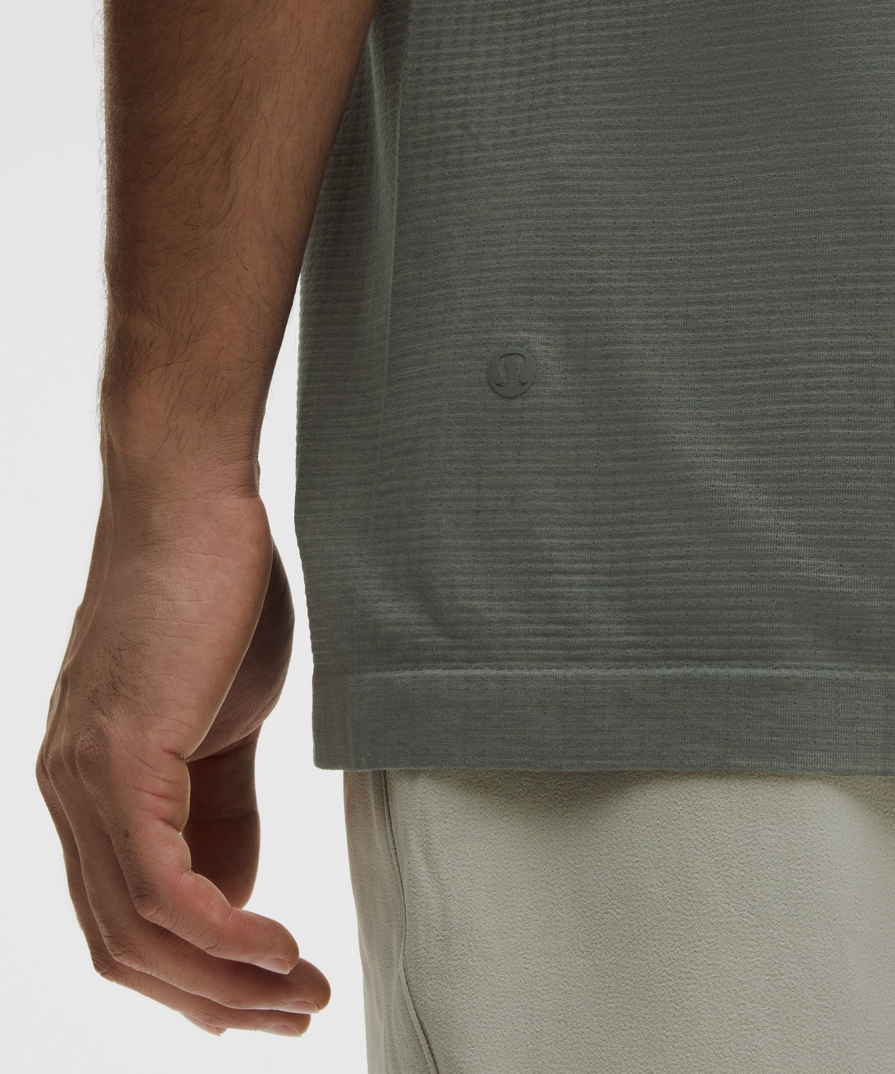 Metal Vent Tech Short-Sleeve Shirt
