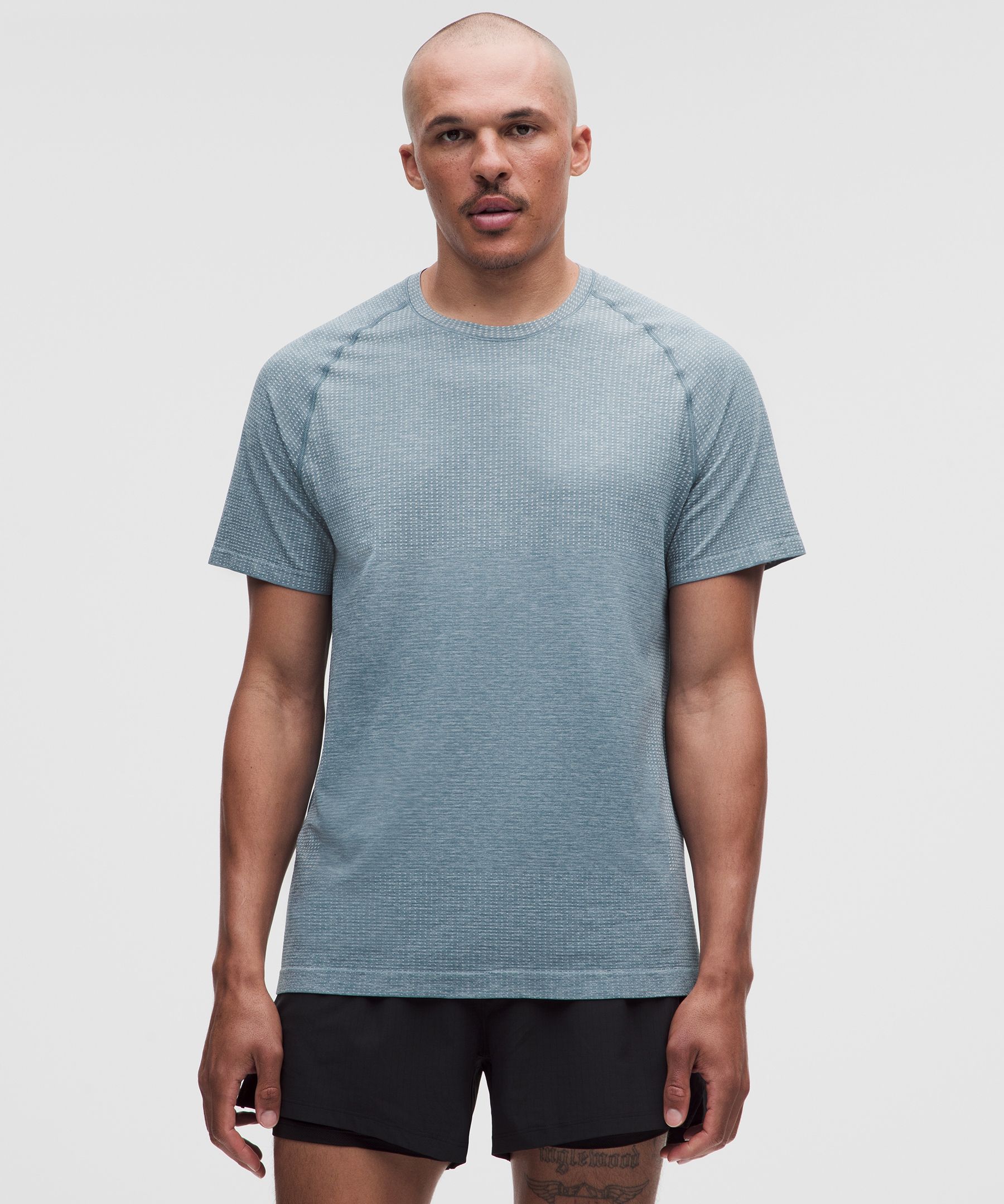 lululemon  Metal Vent Tech Short-Sleeve Shirt - Size XS - Blue,pastel