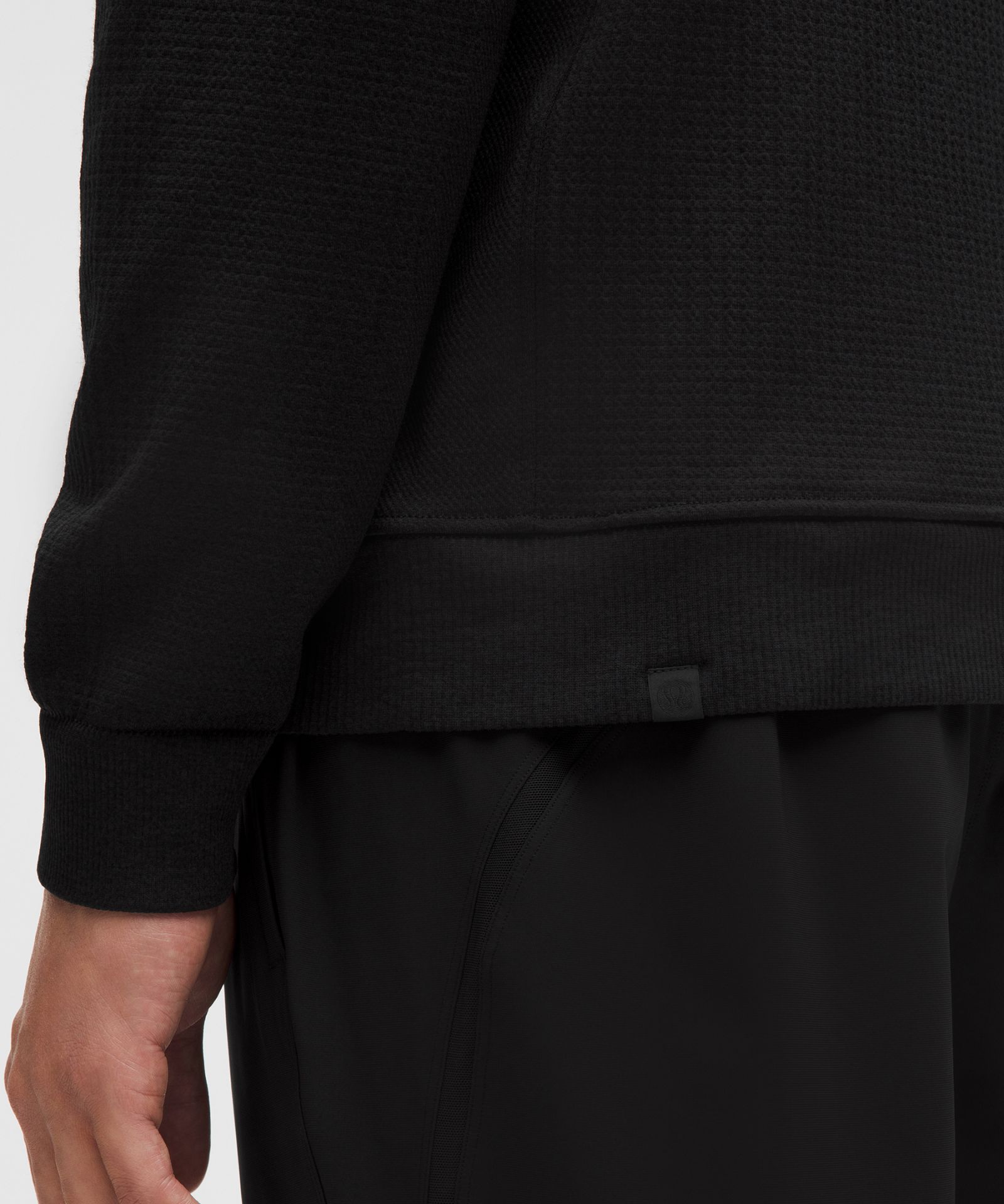 Мужской лонгслив Lululemon Engineered Warmth — фото 5