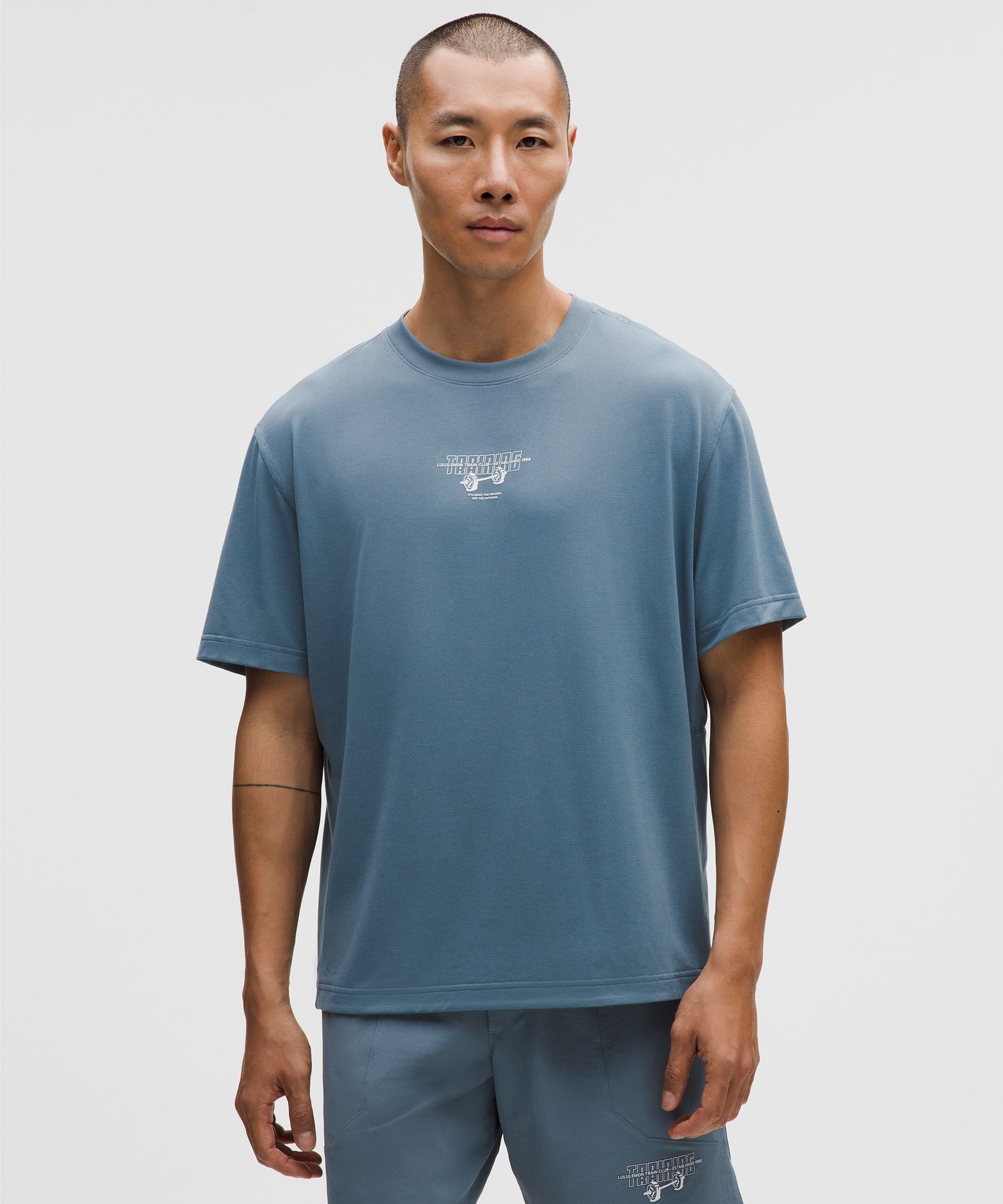 EasySet トレーニング半袖シャツ *グラフィック | 新着 | Lululemon JP