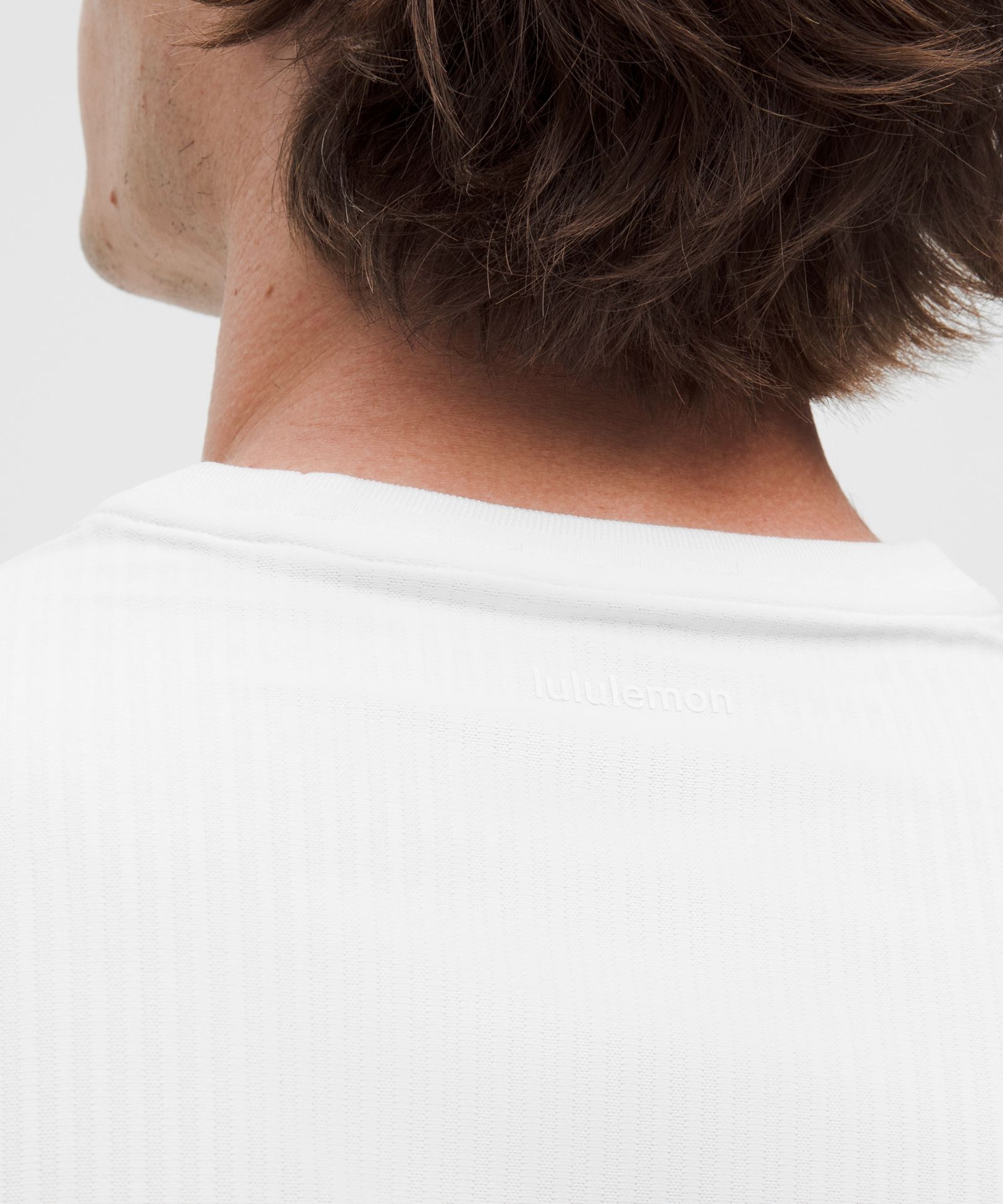 Мужская теннисная футболка Lululemon UV-Protective Striped Mesh — фото 5