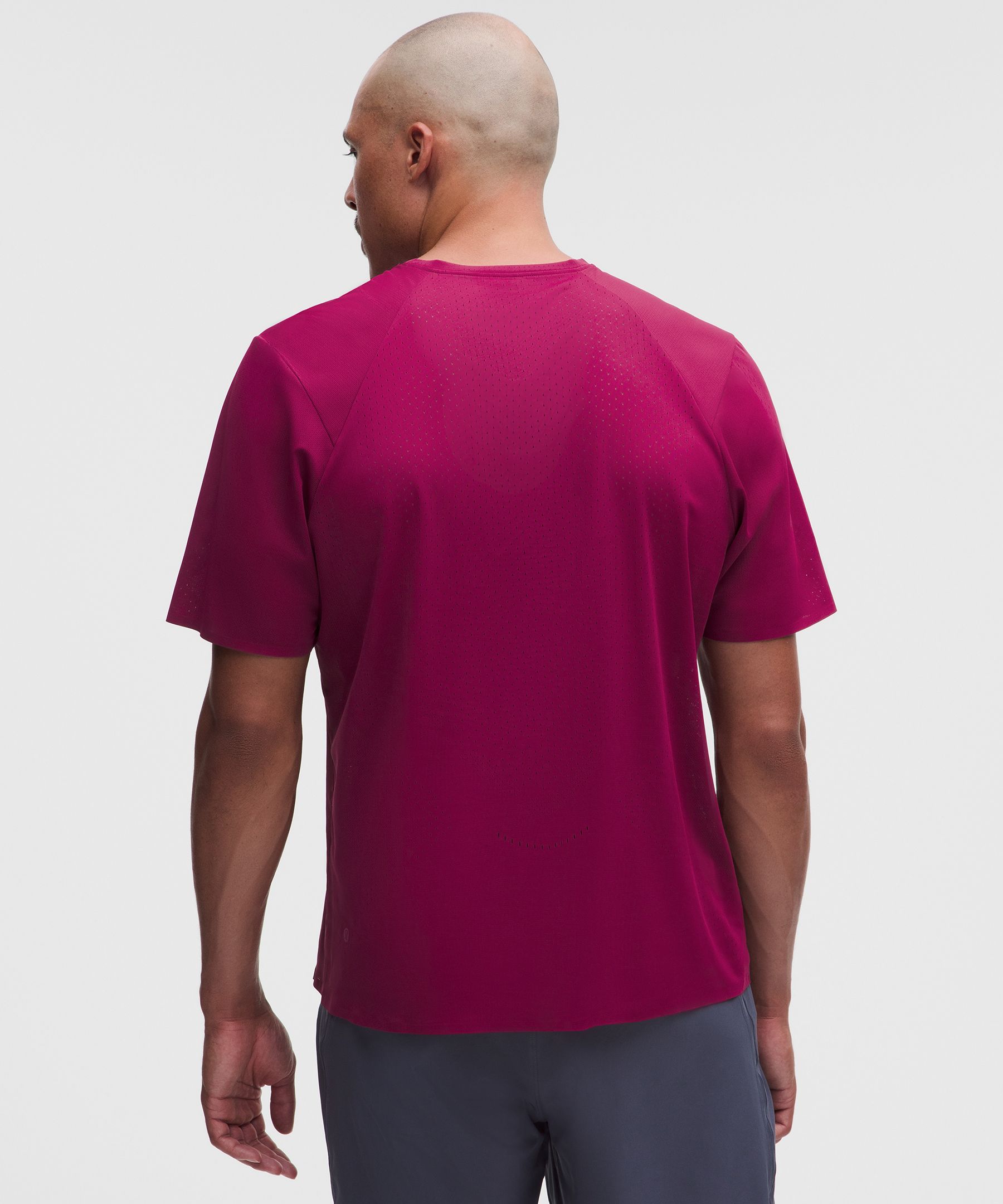 T-shirt Fast and Free pour hommes &deg;Longueur course