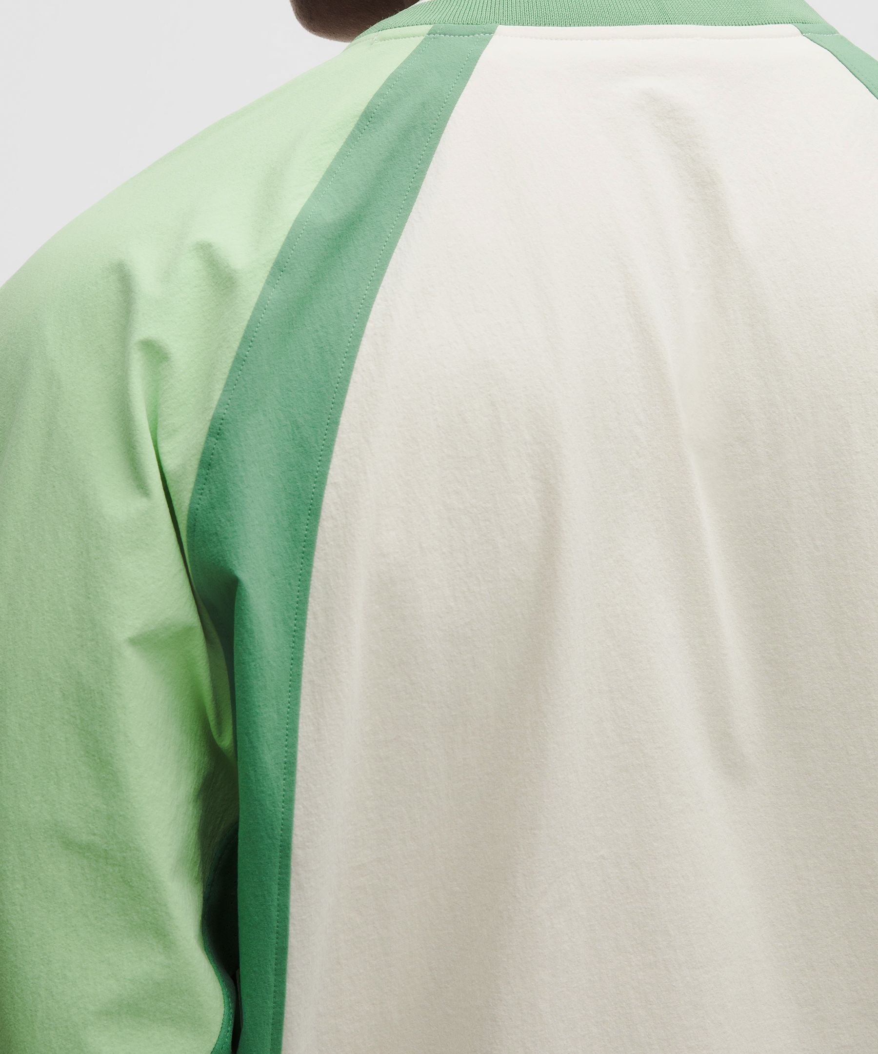 Water-Repellent Golf V-Neck Pullover