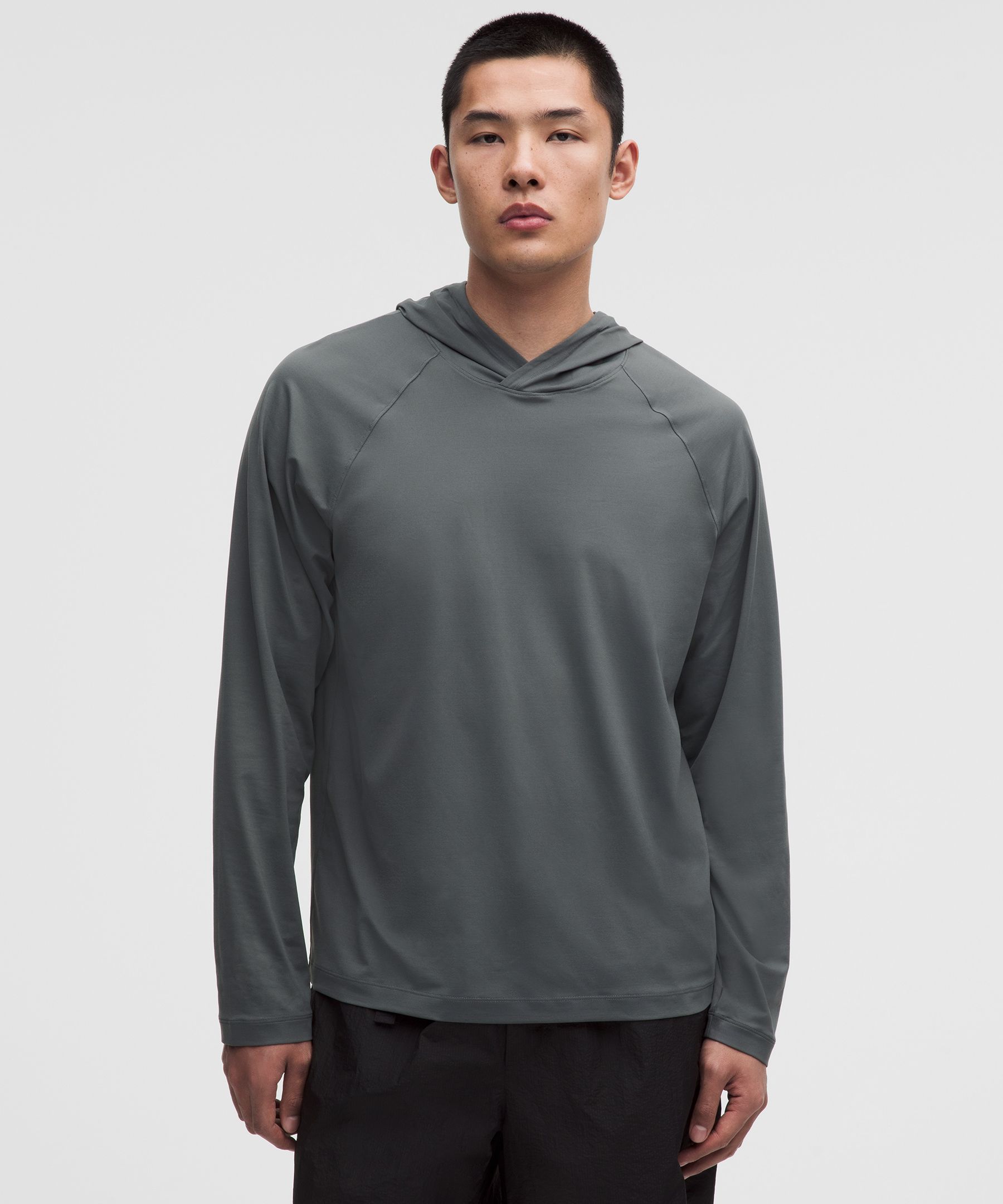 Camiseta de manga larga con capucha y protecci&oacute;n UV