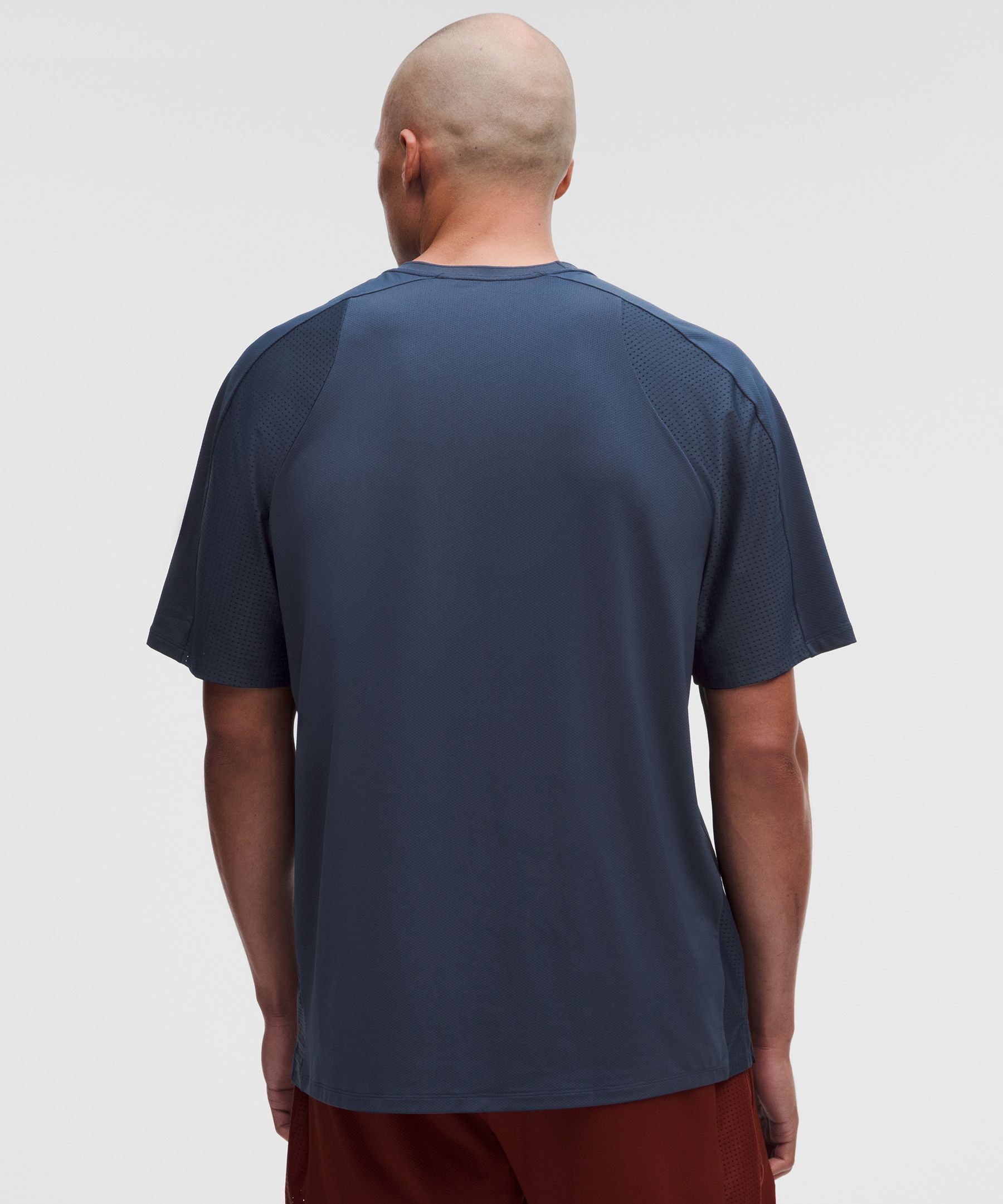 UV-Protective Mesh Panelled Tennis Shirt - thumbnail 3