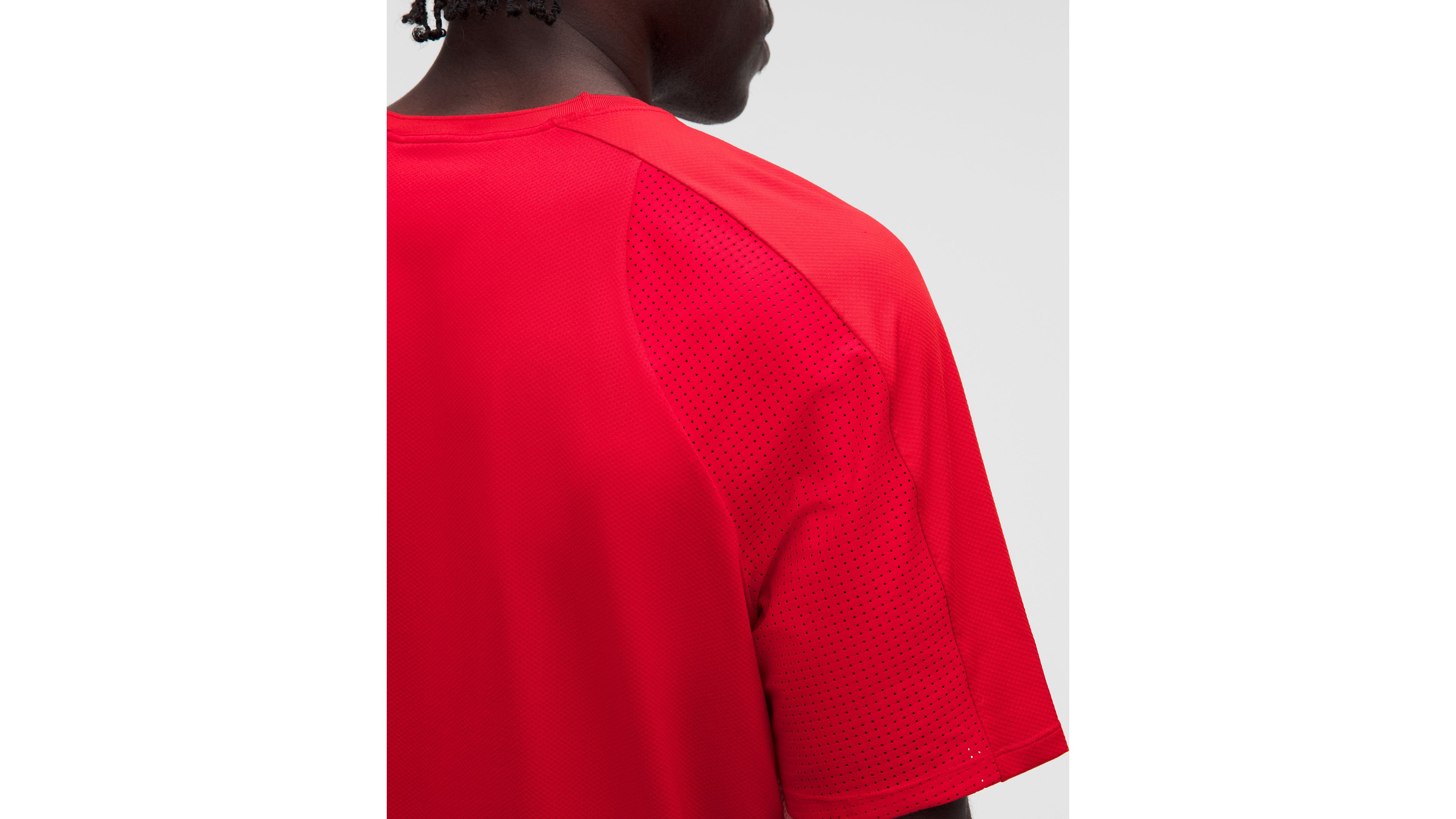 UV-Protective Mesh Panelled Tennis Shirt