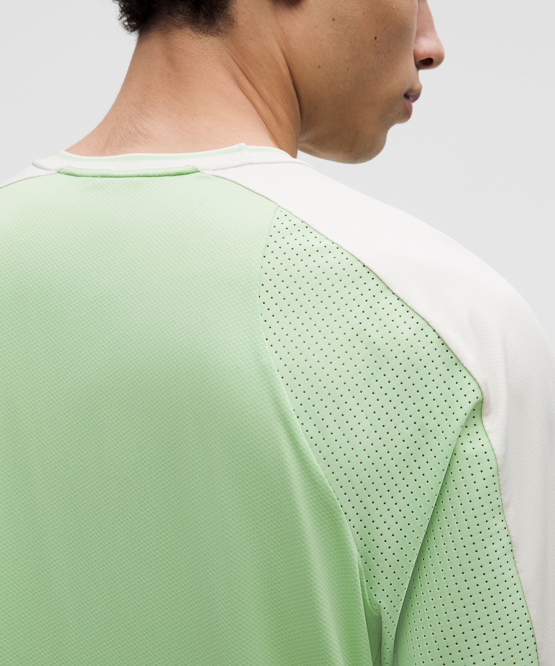 UV-Protective Mesh Panelled Tennis Shirt