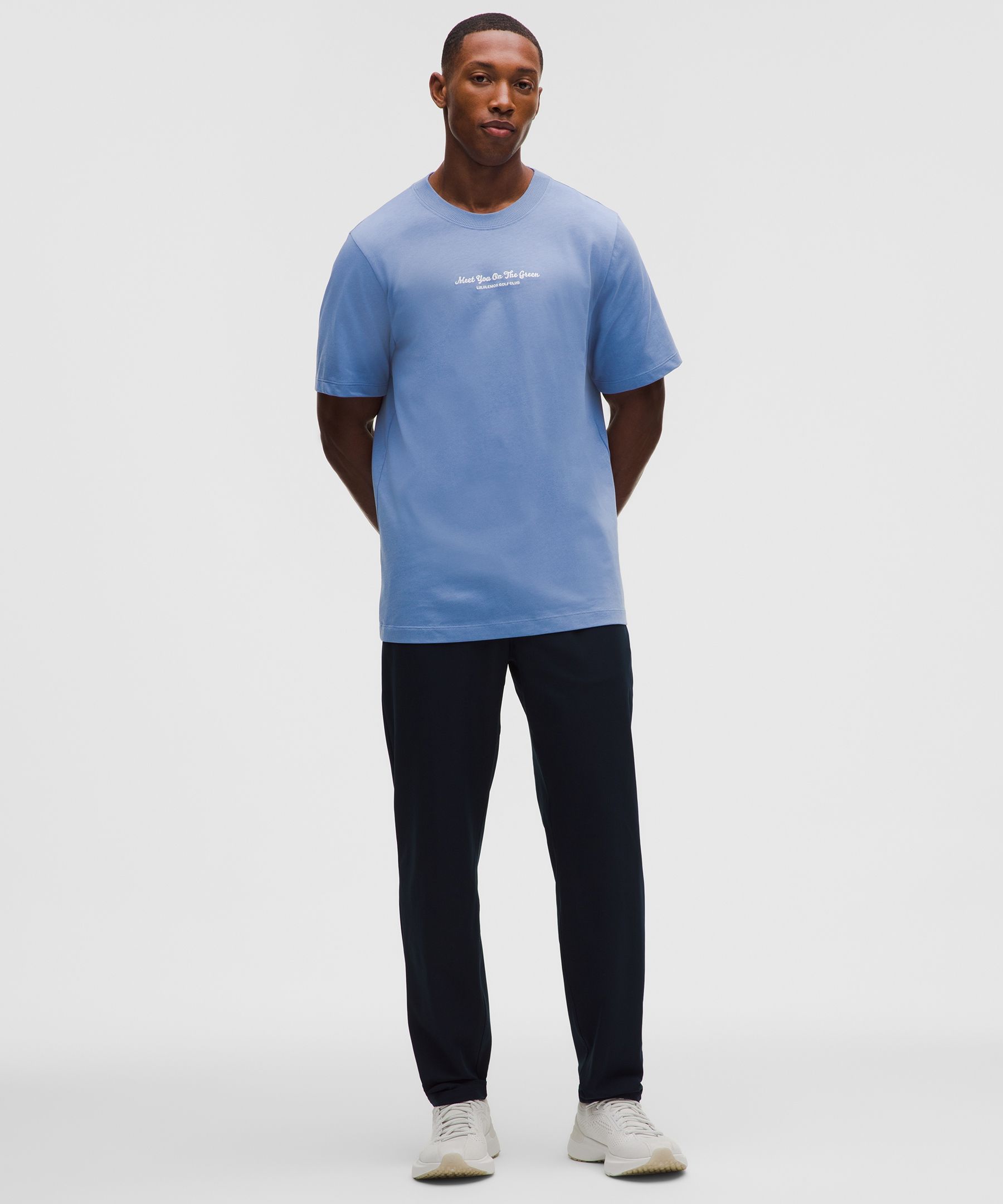 Schweres Baumwoll-T-Shirt im Classic Fit *On Green