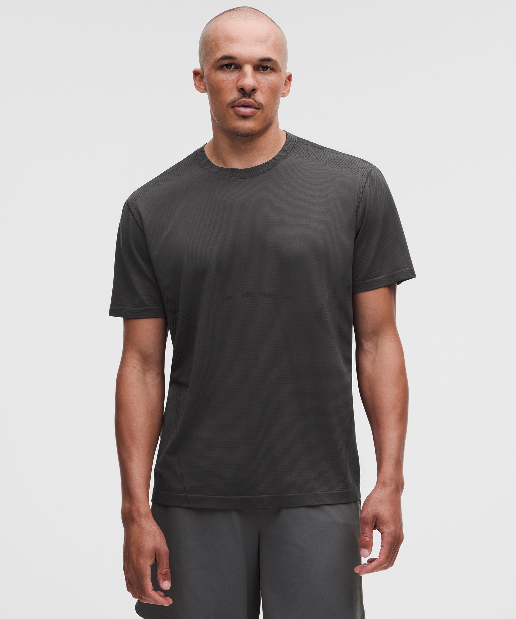 Metal Vent Tech Relaxed-Fit Short-Sleeve Shirt *Training
