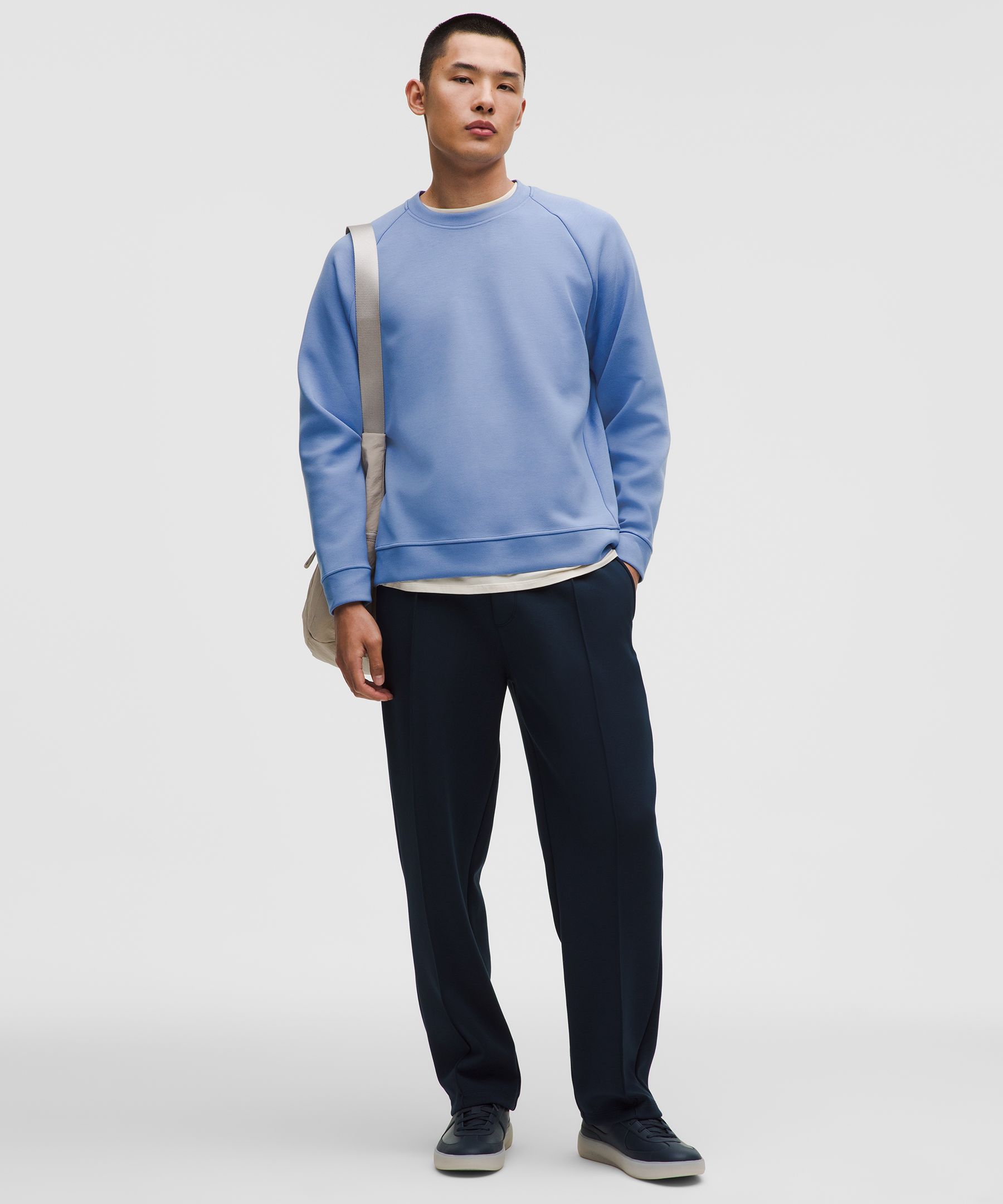 Smooth Spacer Classic-Fit Crew