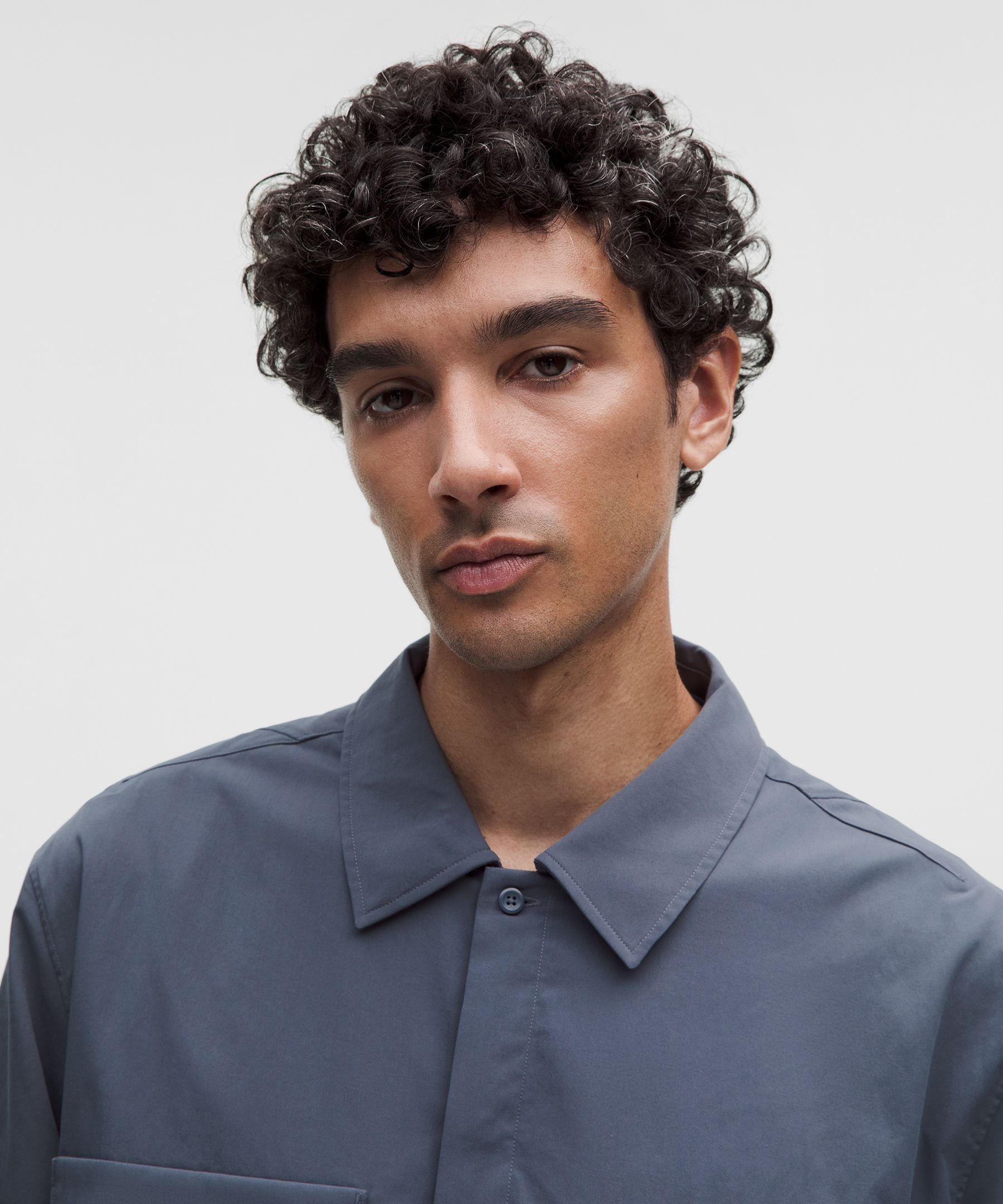 Unshaken Langarmshirt mit Kragen