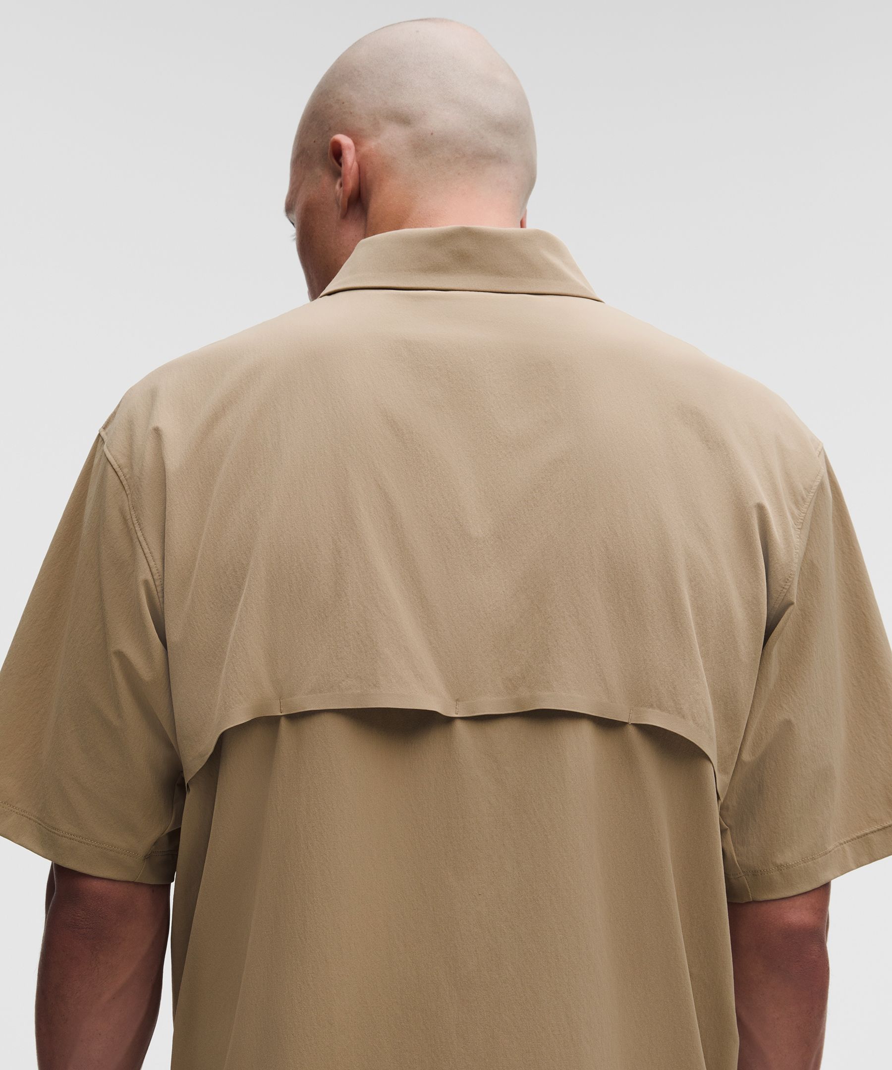 Water-Repellent Golf Pullover *Graphic
