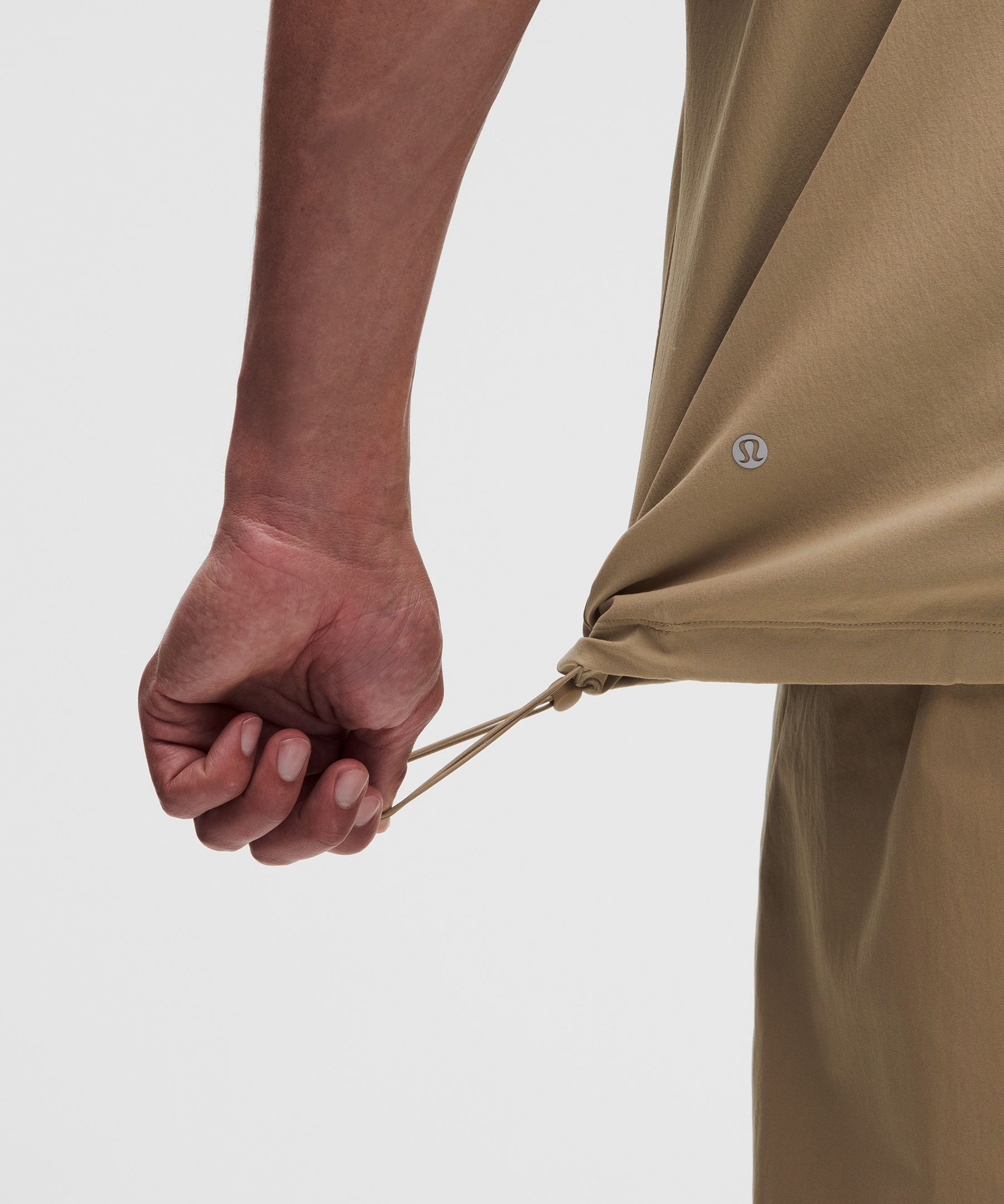 Water-Repellent Golf Pullover *Graphic