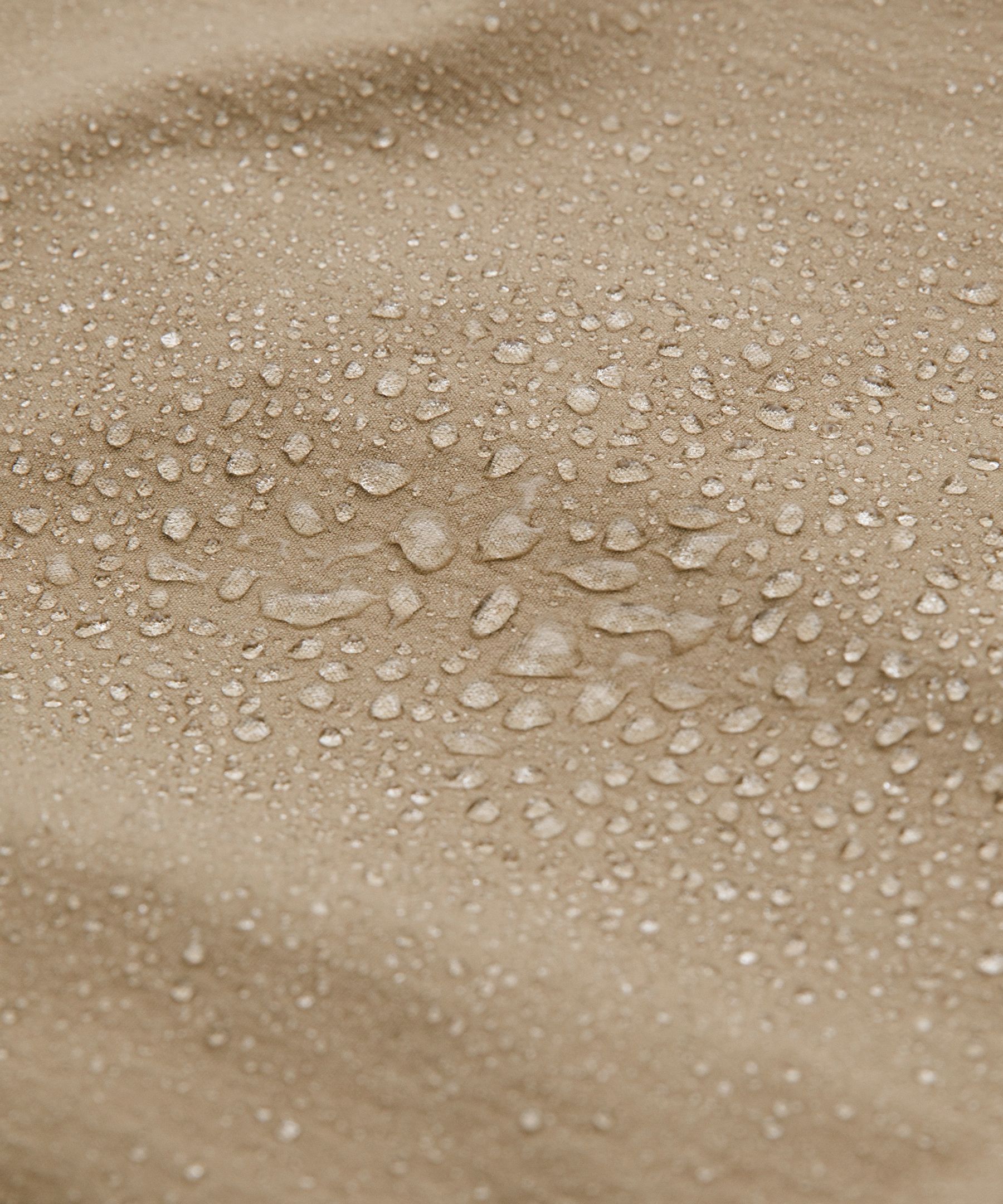 Water-Repellent Golf Pullover *Graphic