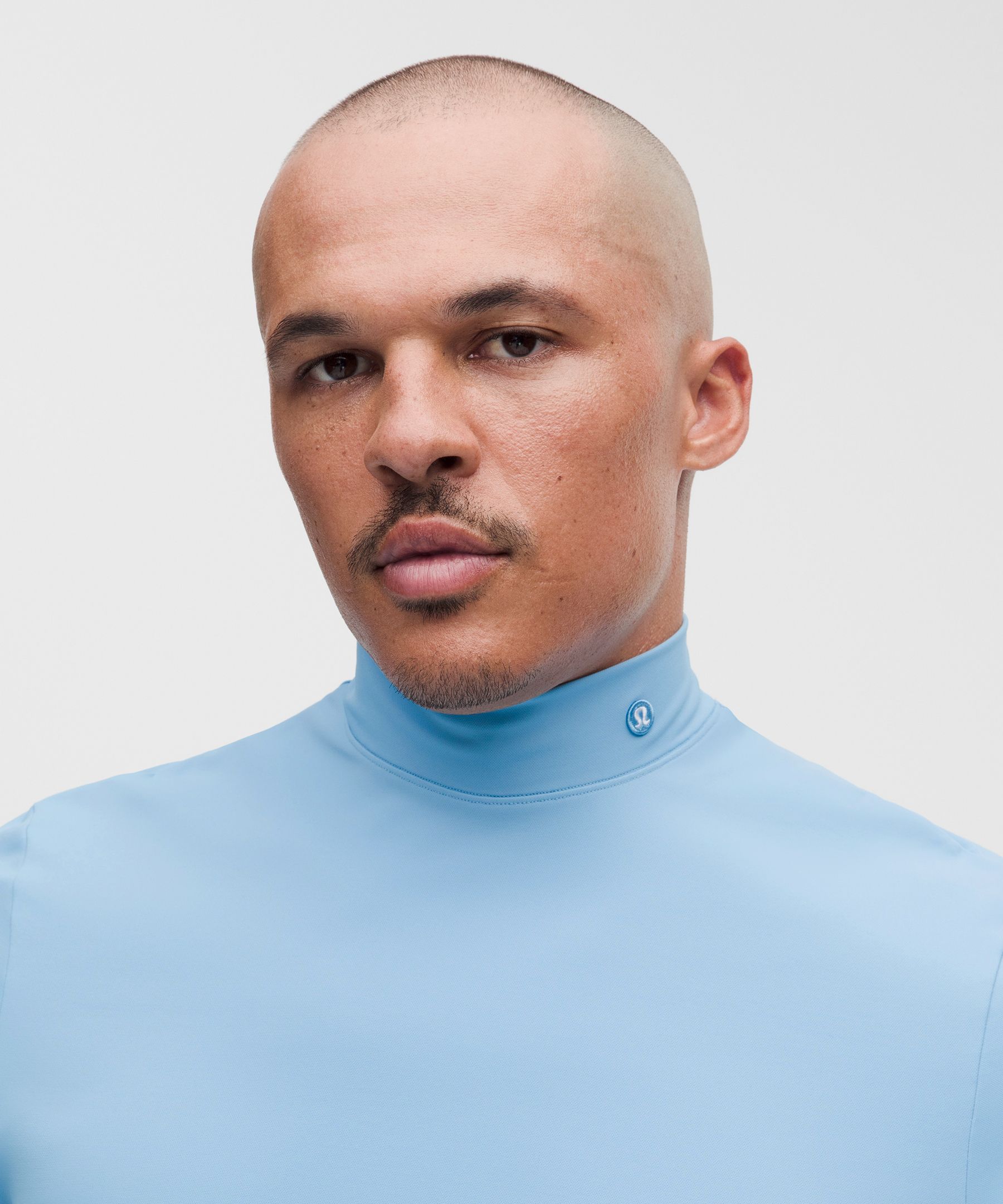 ShowZero Slim-Fit Mockneck Shirt
