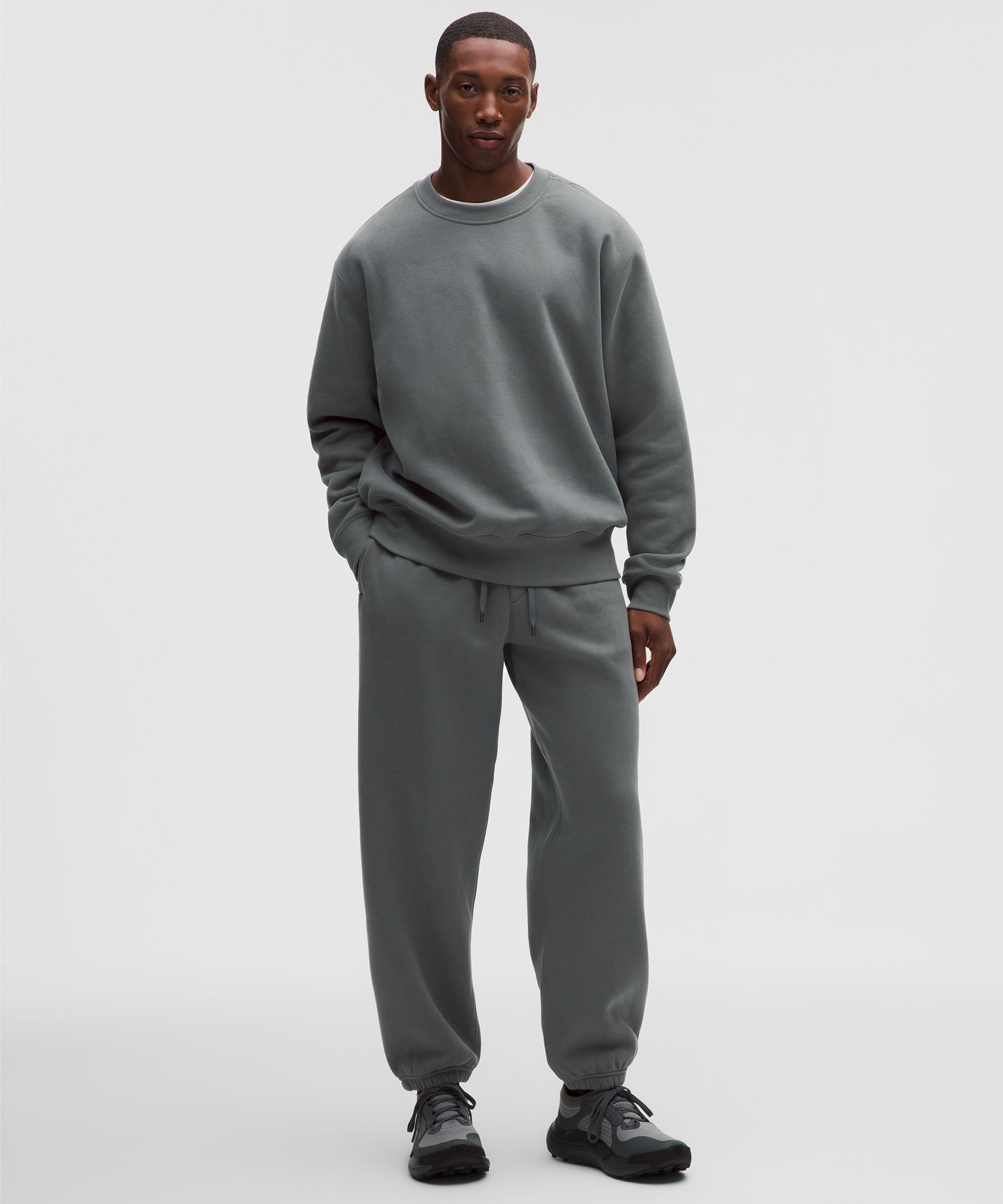 Sudadera Steady State de SuperLoft con cuello redondo