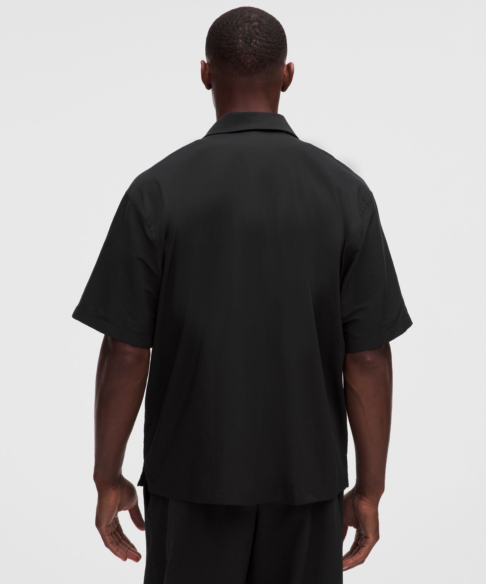 Мужская лёгкая рубашка Lululemon Lightweight Camp-Collar — фото 3