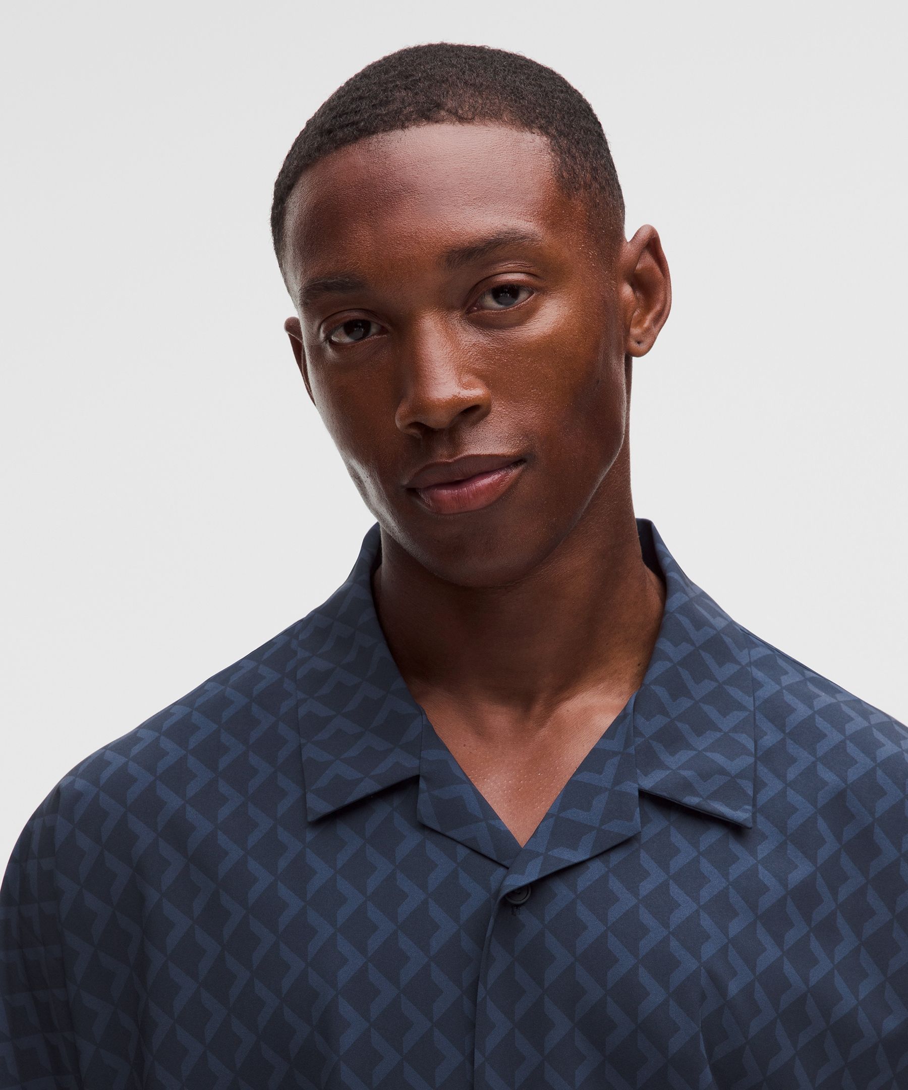 Swift Ultra Light Button-Up Short-Sleeve Shirt