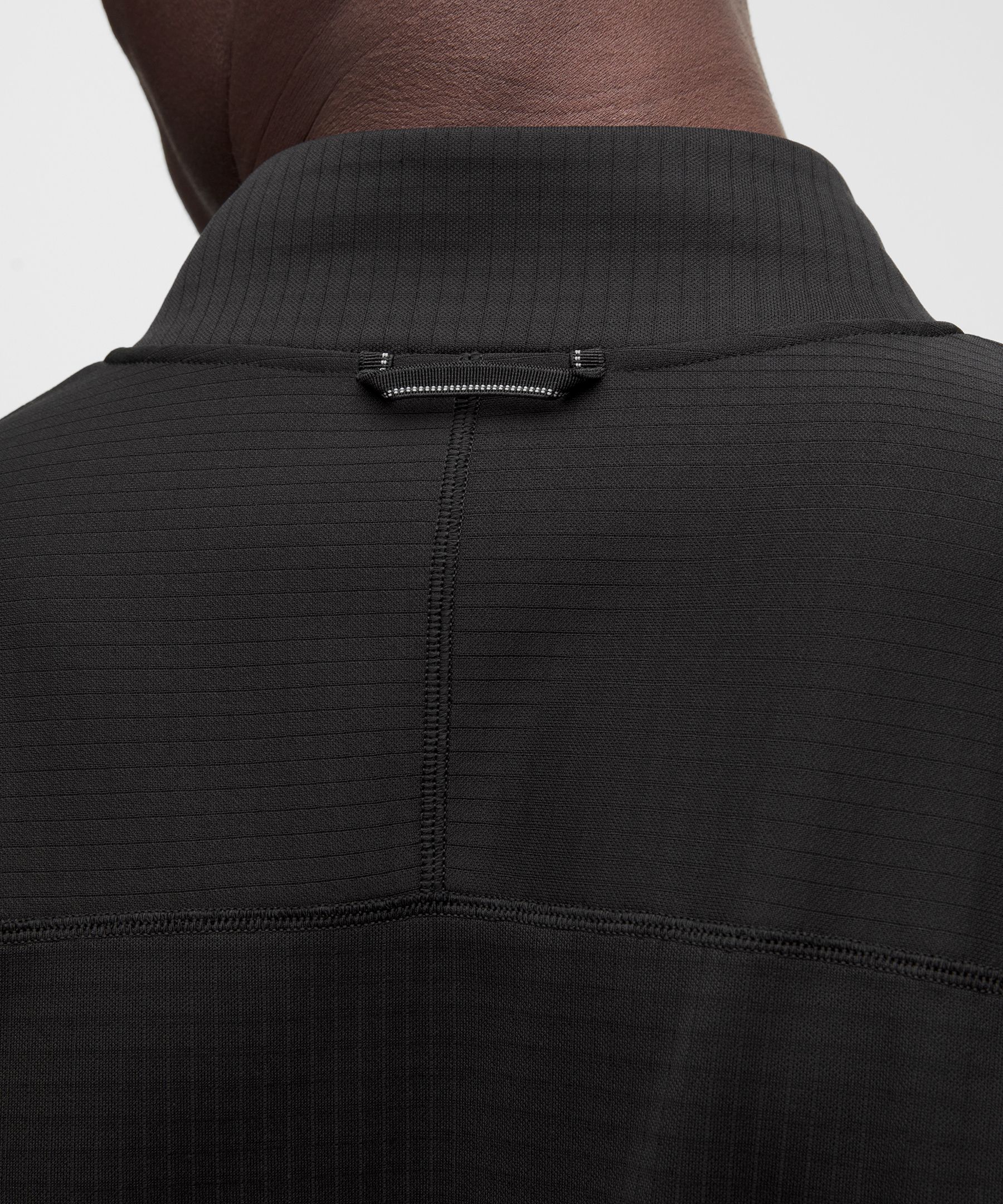 Fast and Free Grid-Texture Half Zip