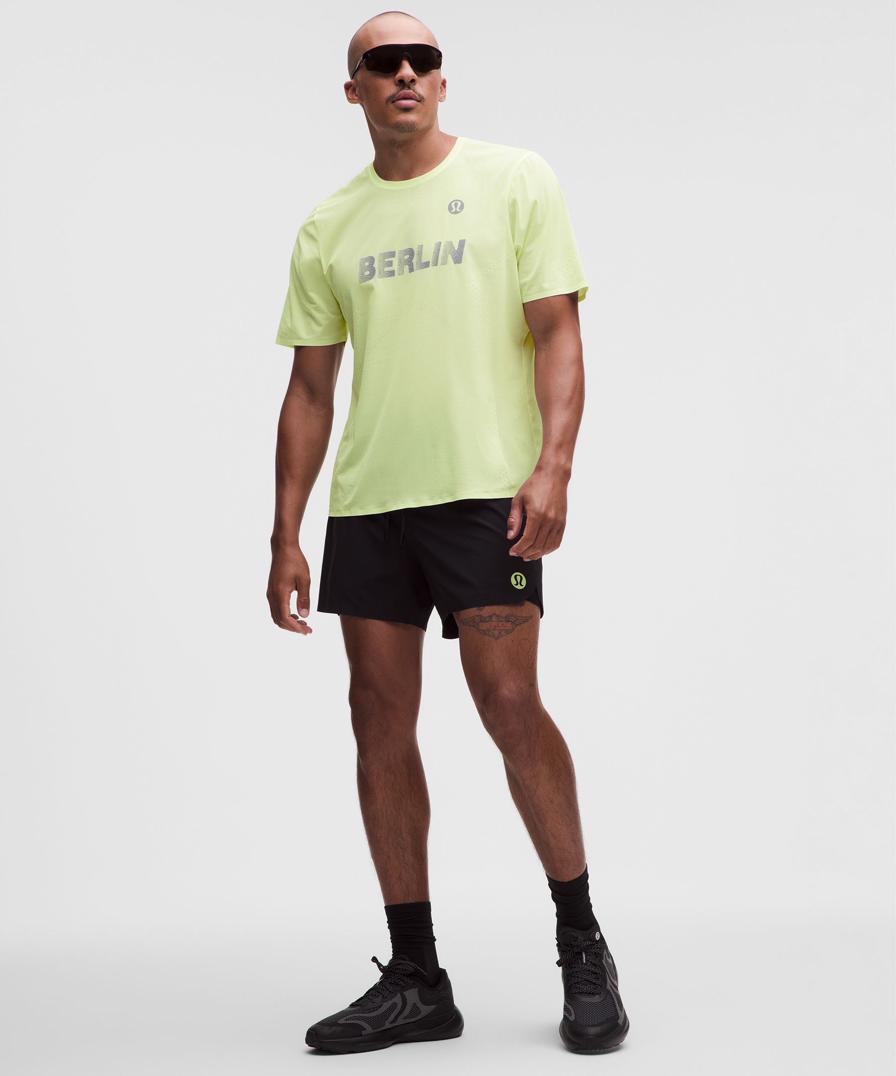 Men's Fast and Free Short-Sleeve Shirt *Berlin '26