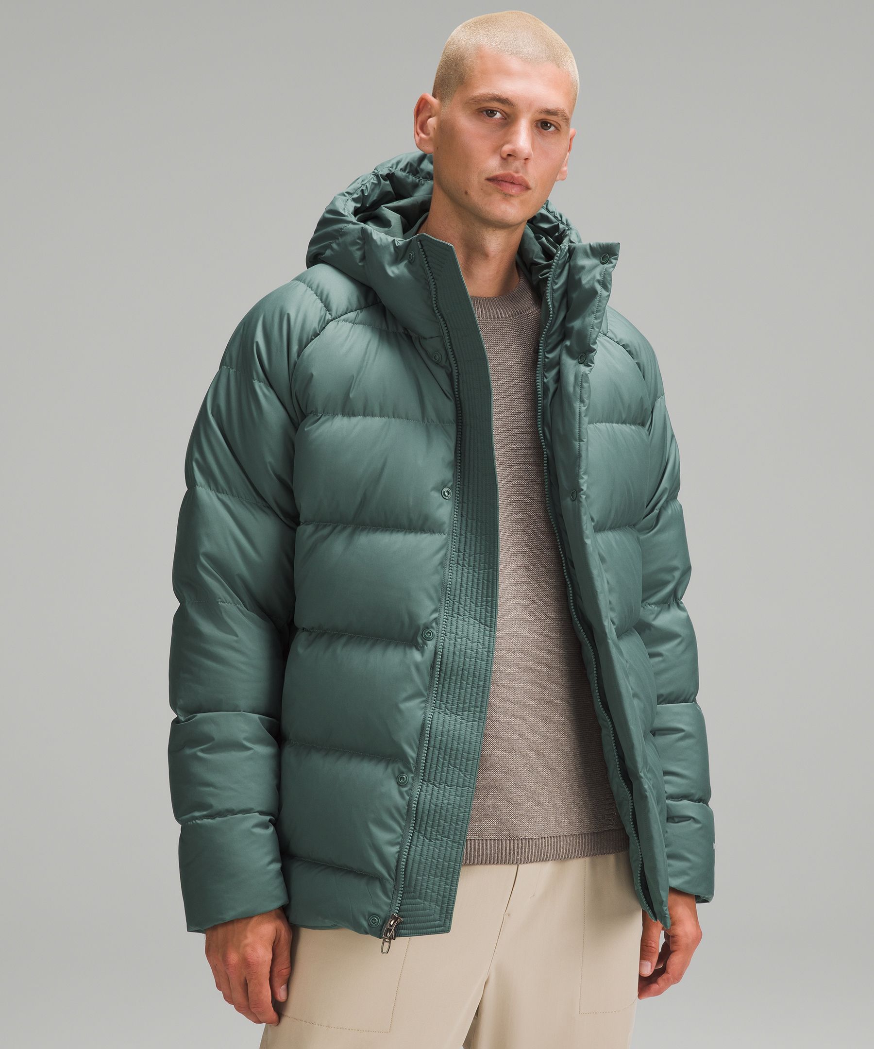 →薄めのパープルカラーですLululemon Wunder Puff Jacket