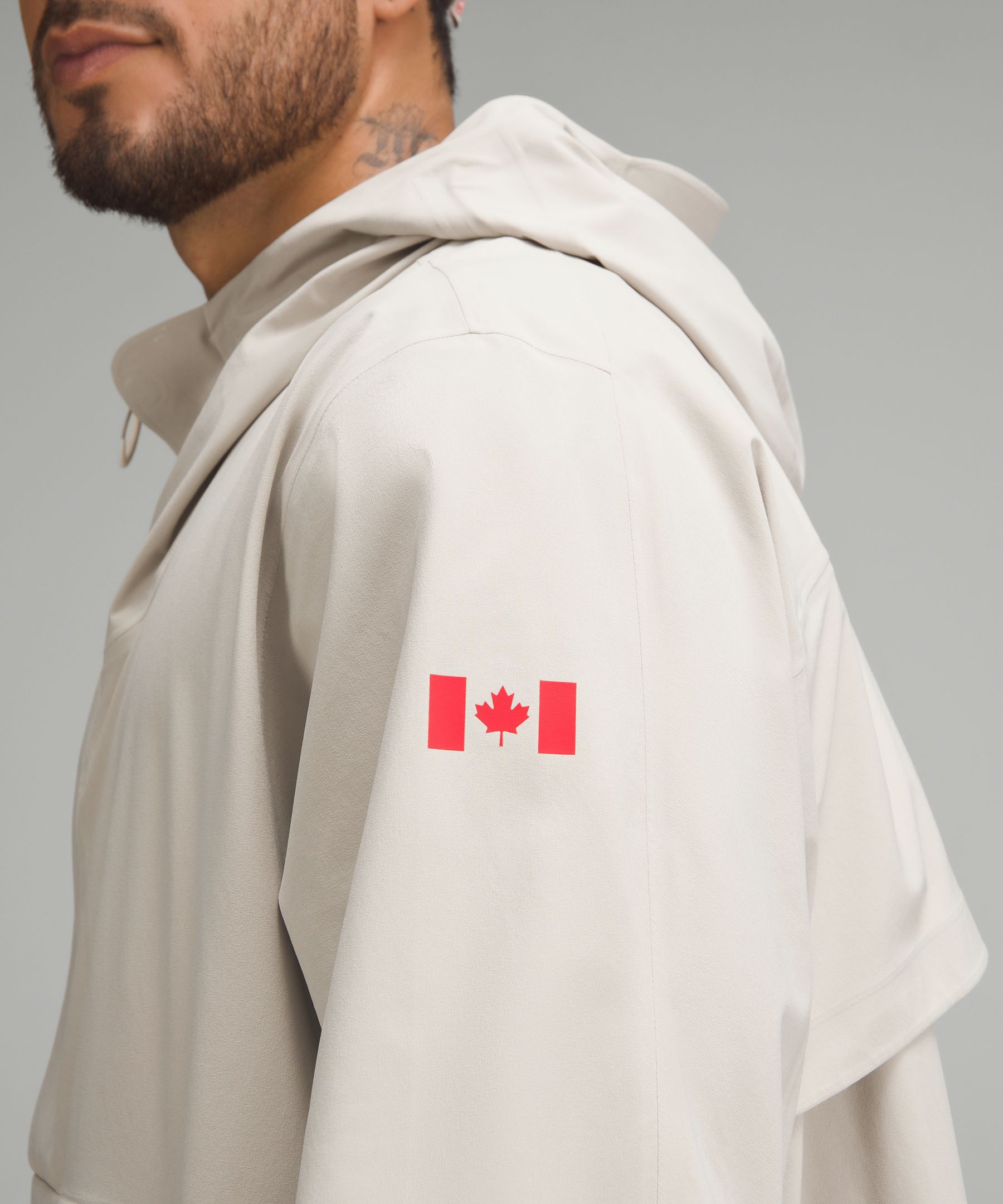 Team Canada Men's Packable Rain Poncho *COC Logo | Coats & Jackets