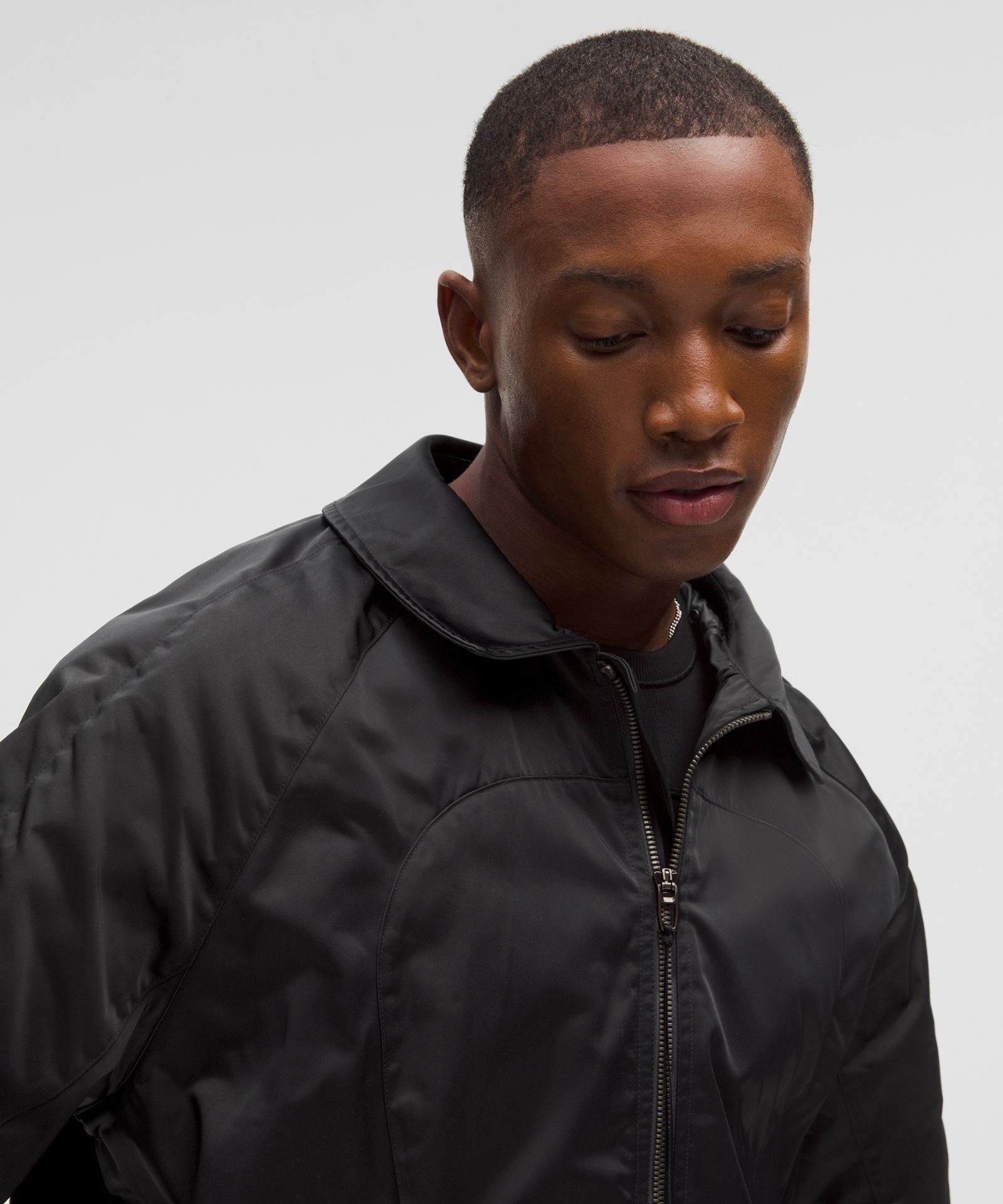 Мужские куртки Lululemon Taffeta Removable-Hood Collared Jacket *SLNSH Collection — фото 5