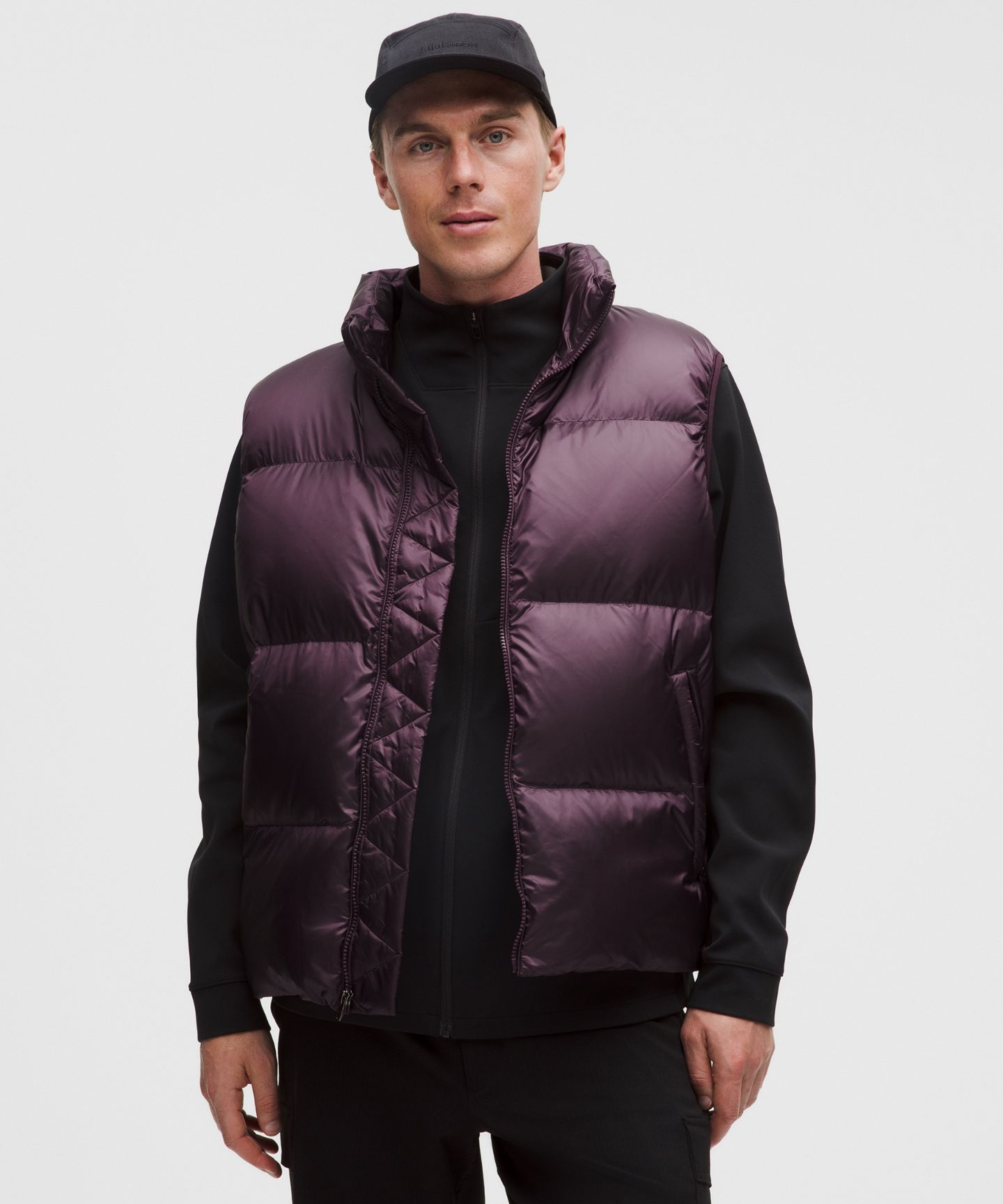 Мужской пуховый жилет Lululemon Always Down Puffer, цвет: Чёрный сливовый — фото 1