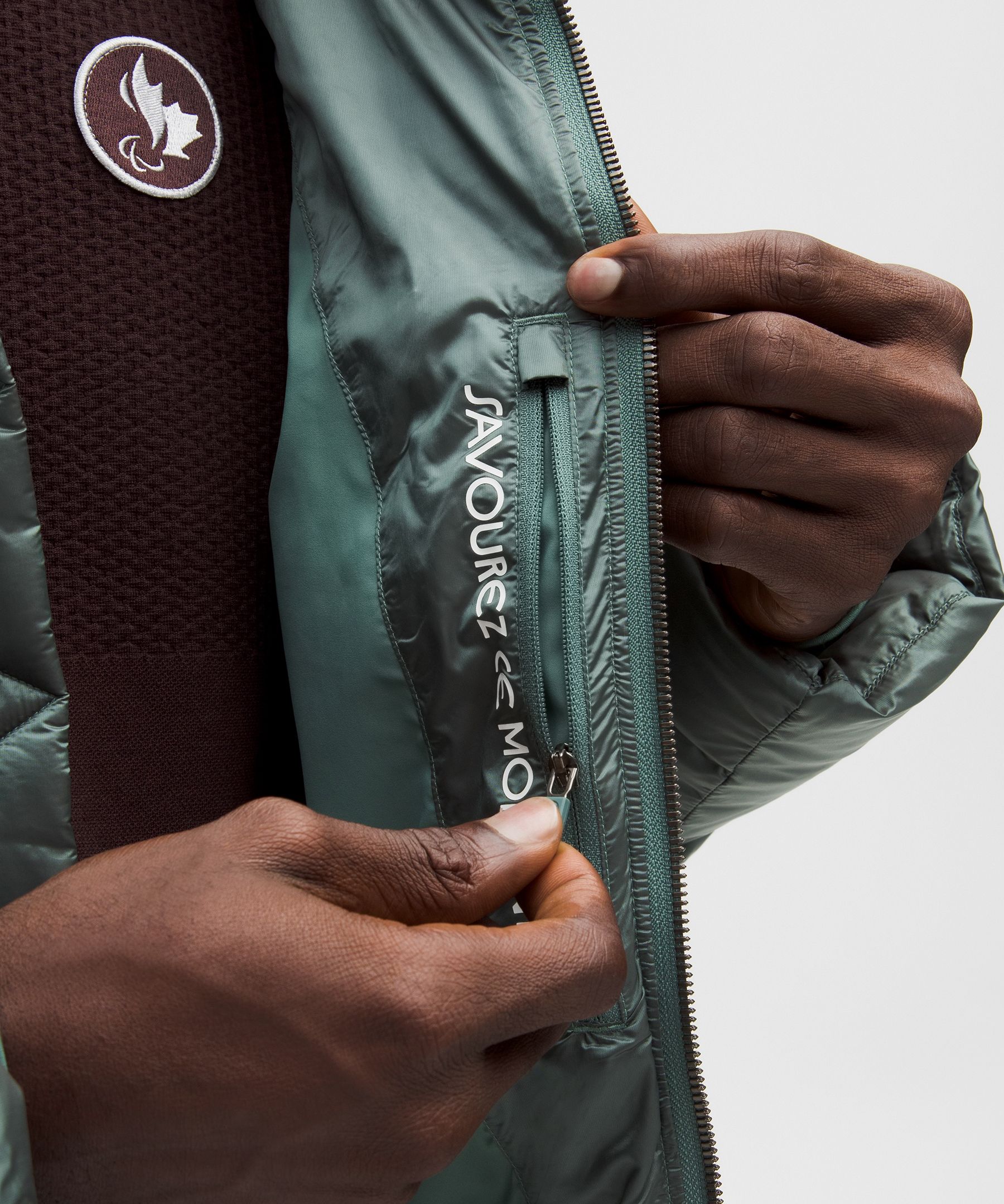 Team Canada Men's Wunder Puff Large-Hood Jacket Shine *CPC Logo