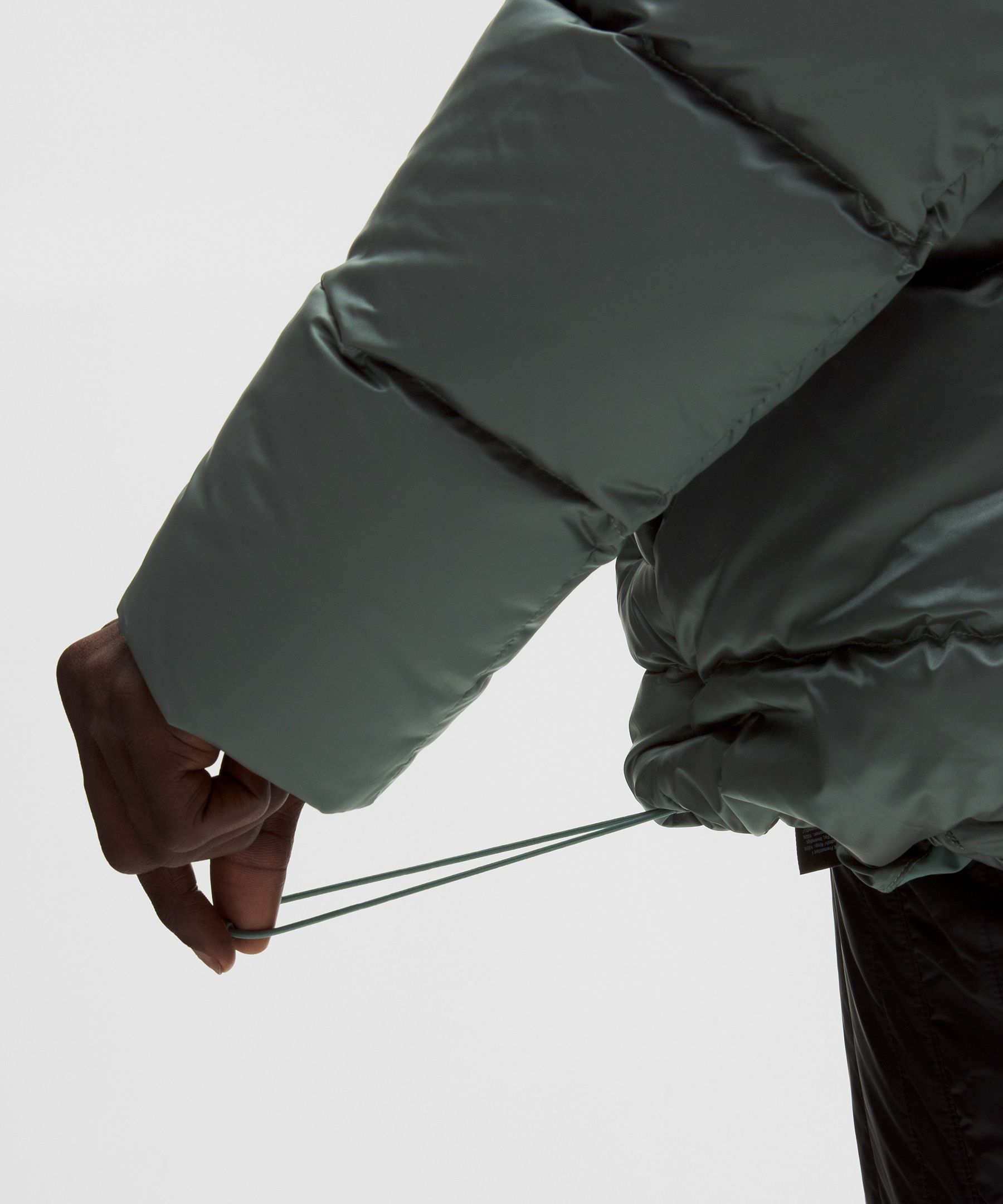 Team Canada Men's Wunder Puff Large-Hood Jacket Shine *CPC Logo