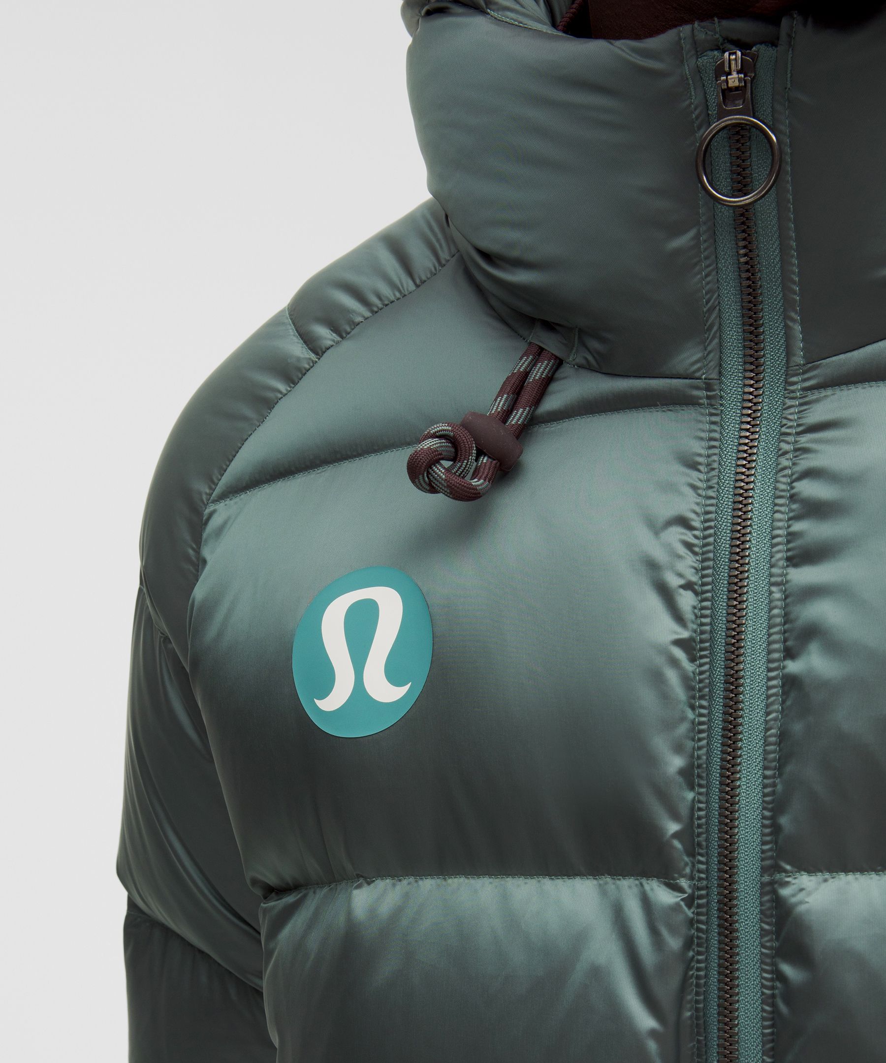 Team Canada Men's Wunder Puff Large-Hood Jacket Shine *CPC Logo