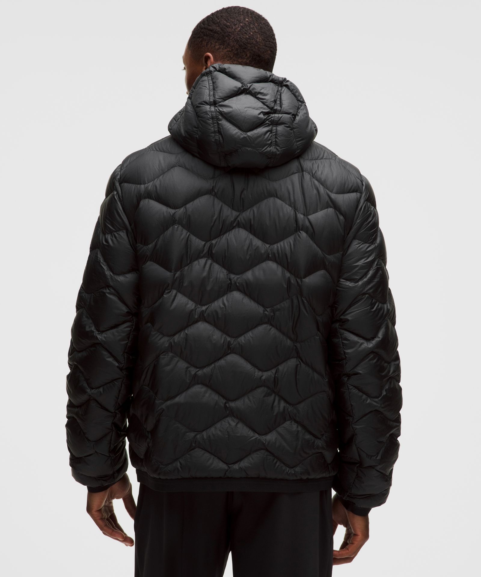 Мужская пуховая куртка с капюшоном Lululemon Featherweight 900-Down-Fill — фото 3