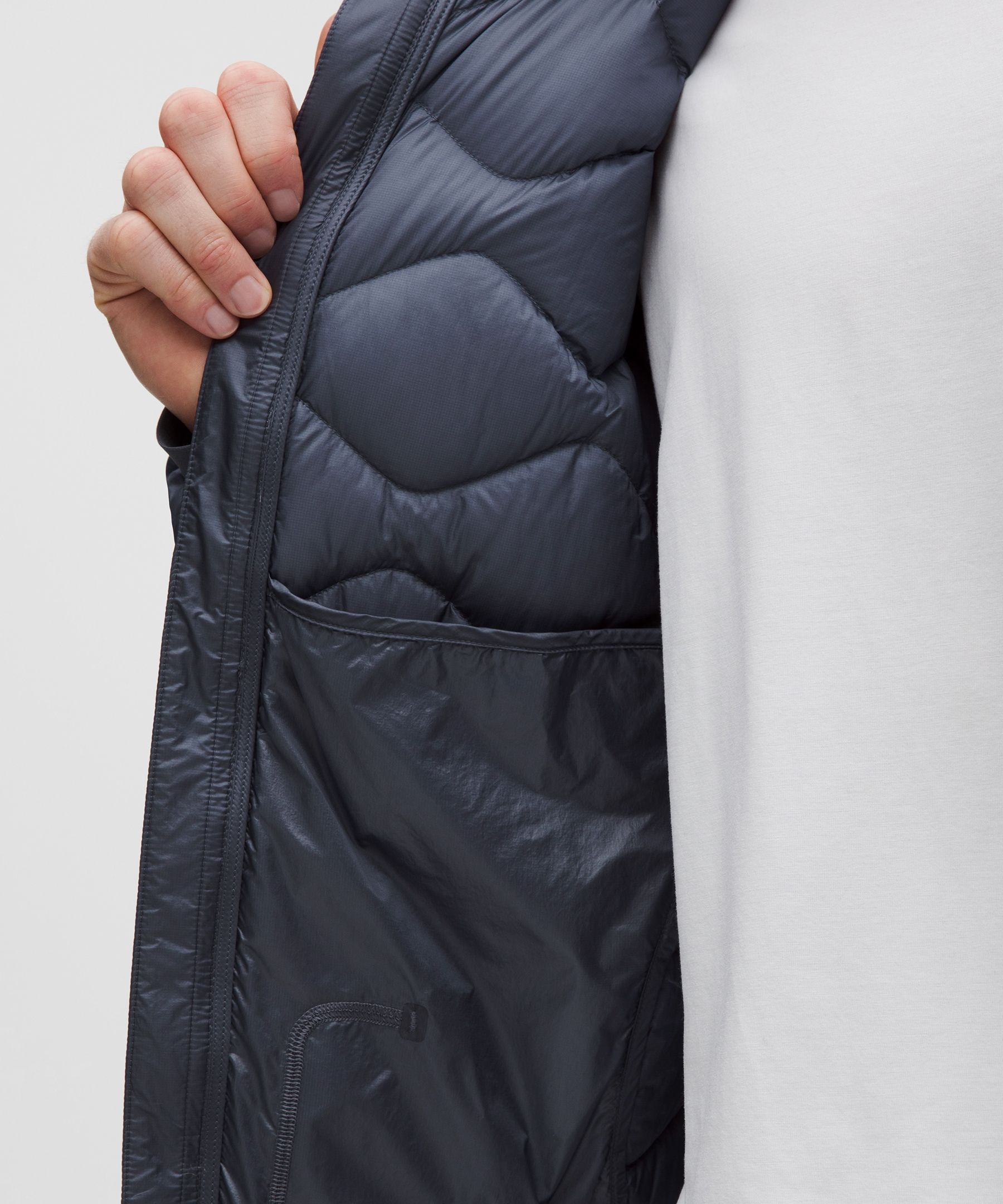 Featherweight 900-Down-Fill Quilted Hooded Jacket